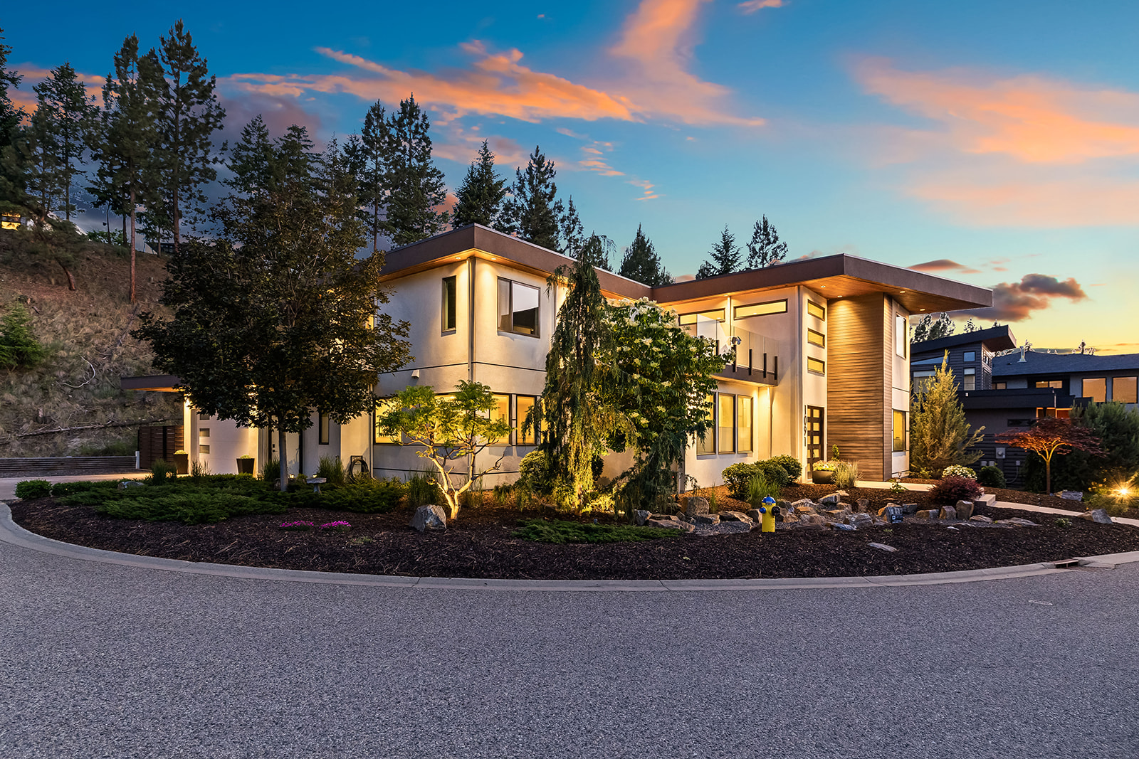 Private Luxury Summit Residence