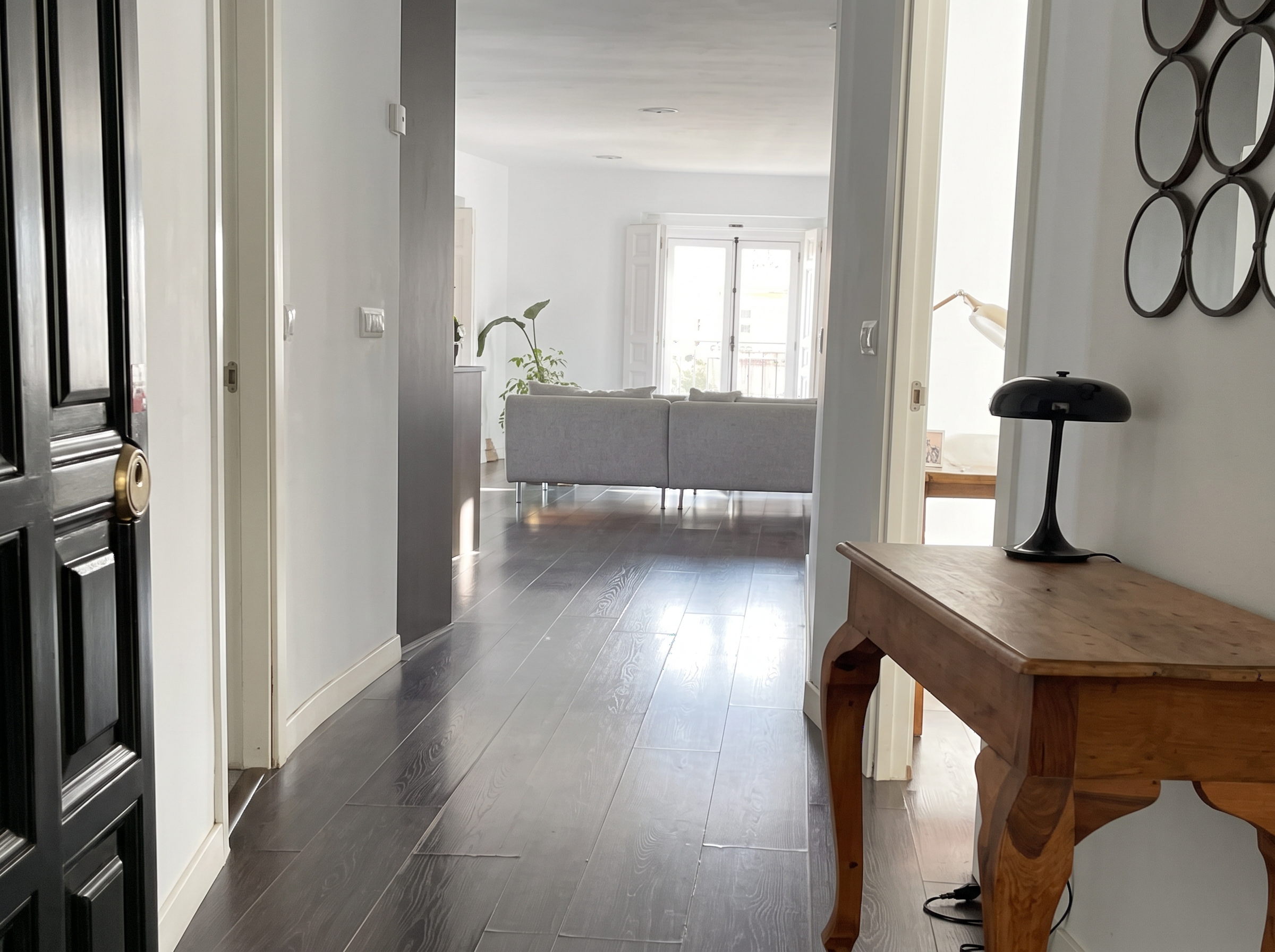 Bright 3-bedroom exterior property in the prestigious Almagro neighborhood