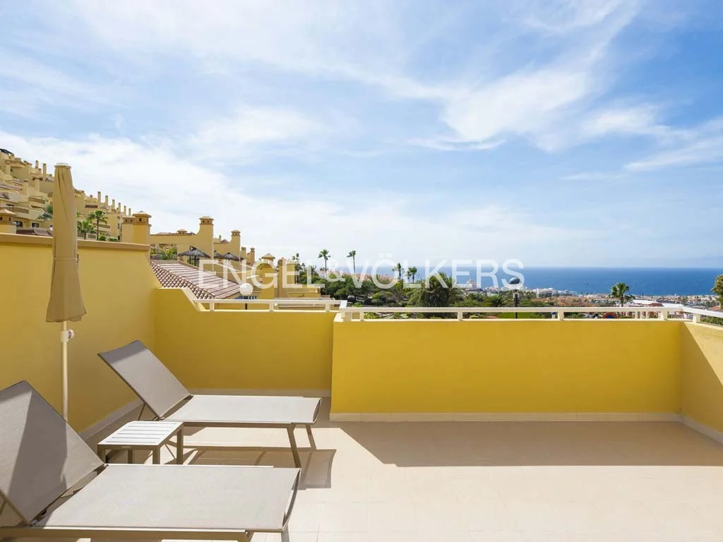 Ramada Residences Costa Adeje: Top investment - Holiday apartments with sea views