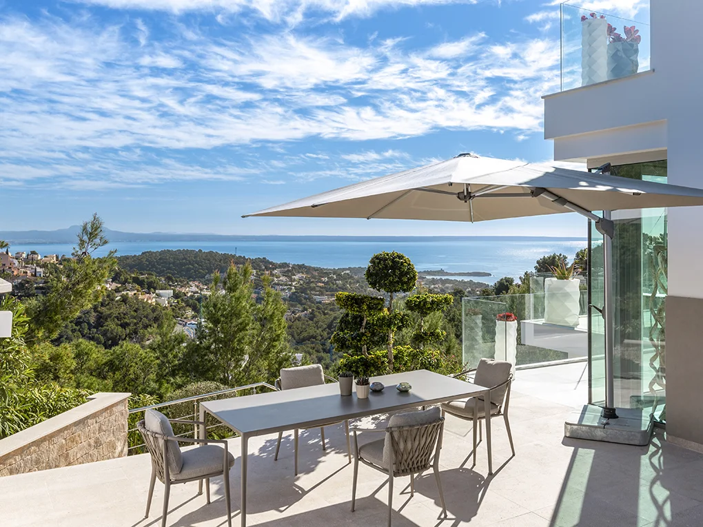 Einzigartige Villa mit Meer- und Panoramablick