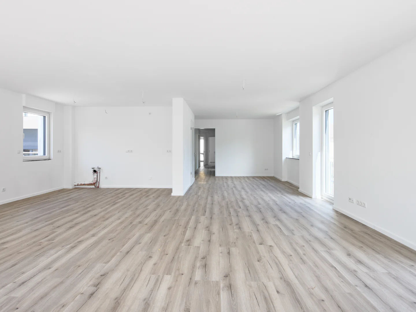 Lichtdurchflutete Architektenwohnung mit großem Balkon - Photo 3