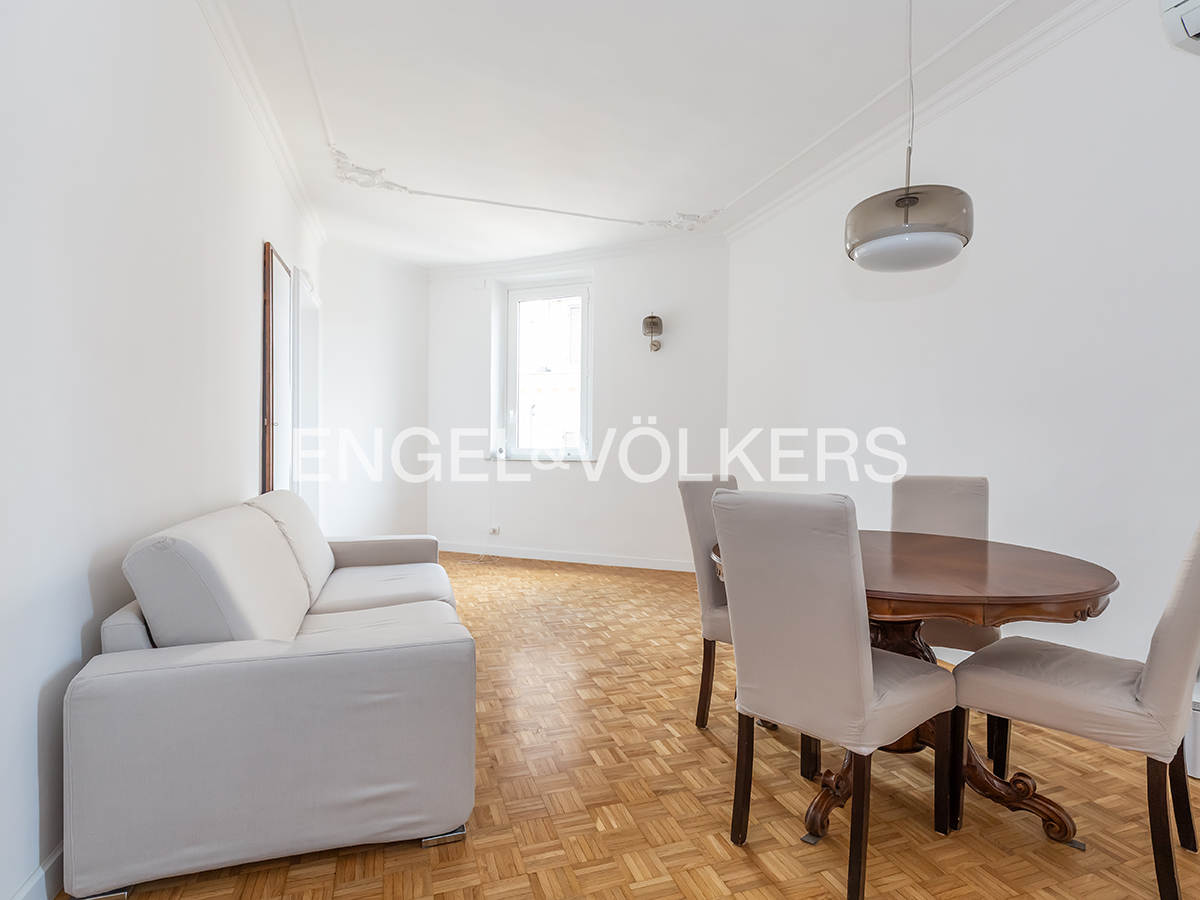 Furnished penthouse downtown