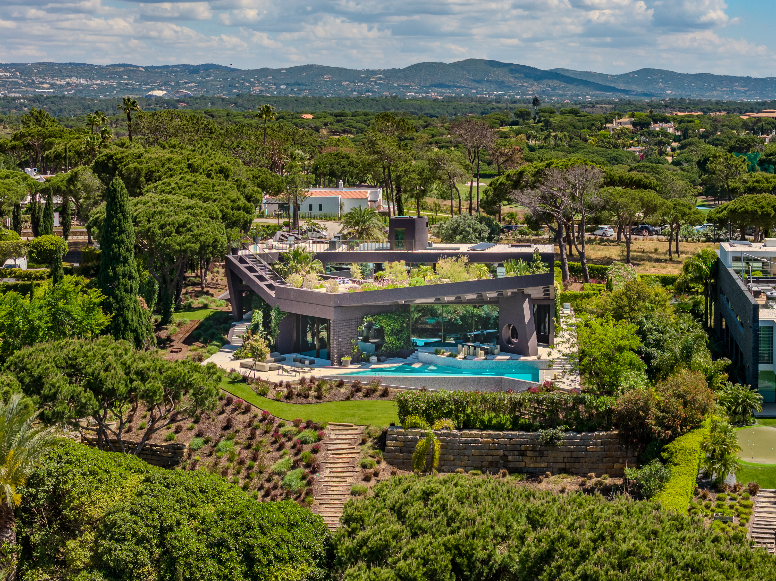 An Architectural Masterpiece in the Heart of Quinta do Lago