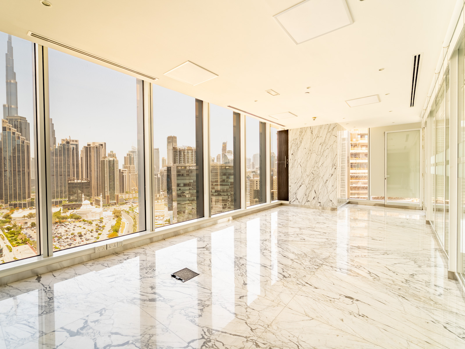 Fully Fitted | 12 Parkings | Close To Metro