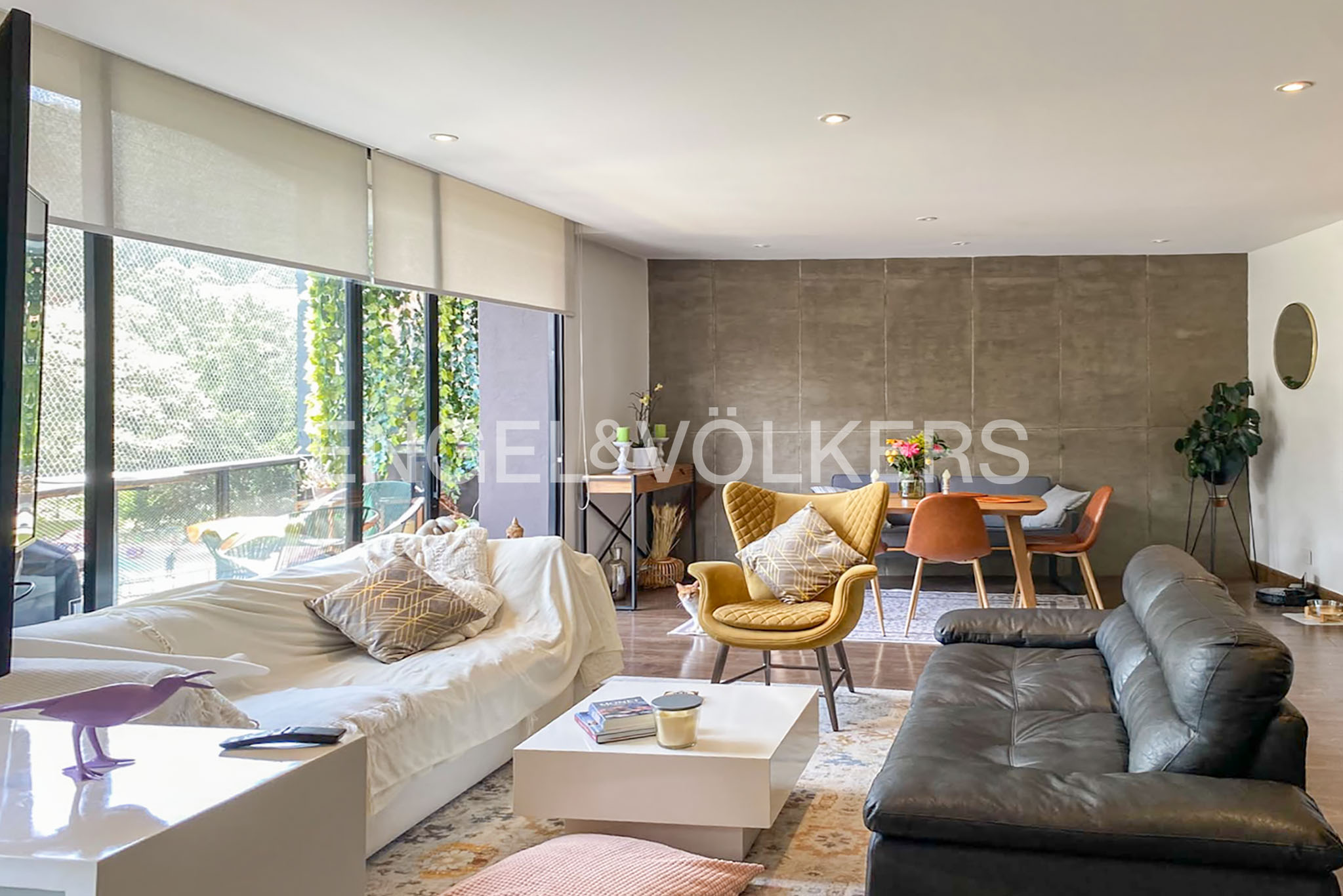 Moderno Apartamento en Bella Suiza para arriendo con vista y balcón