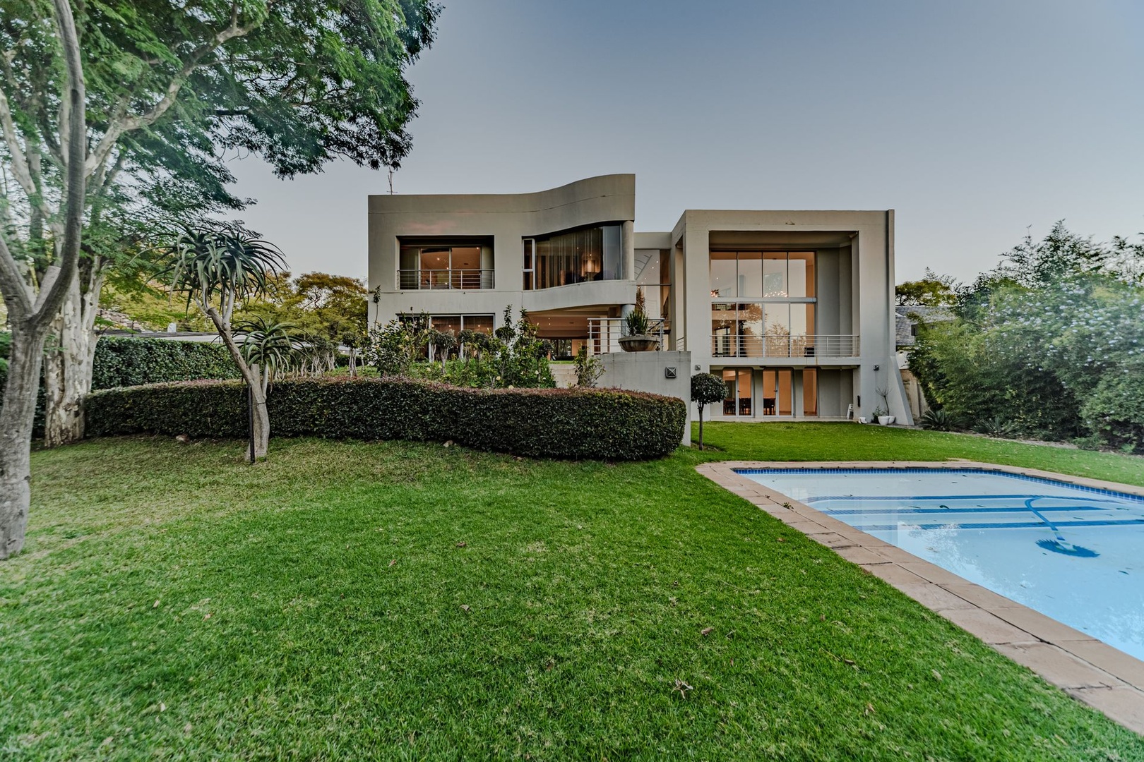 Luxury Embassy-Style Residence with Exceptional Views in Waterkloof Ridge