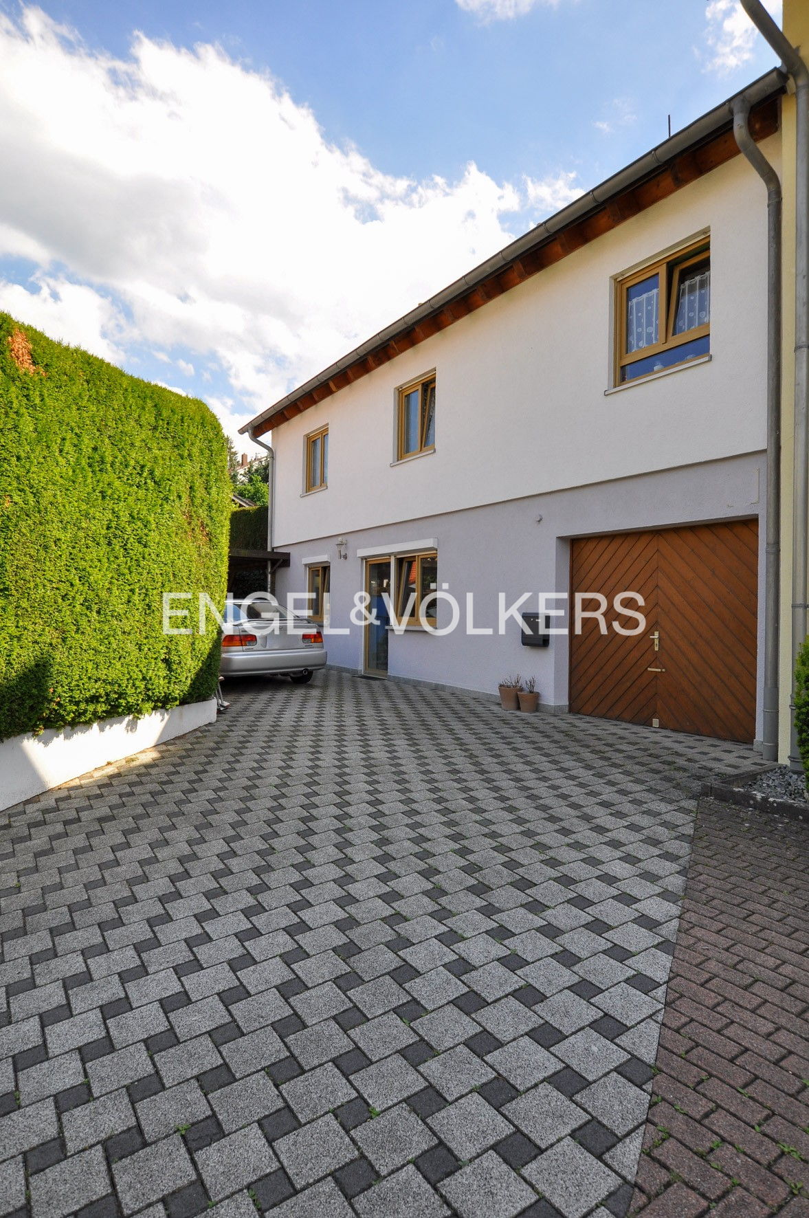 Gemütliche 2,5-Zimmerwohnung mit überdachter Loggia - Ideal für Kapitalanleger!