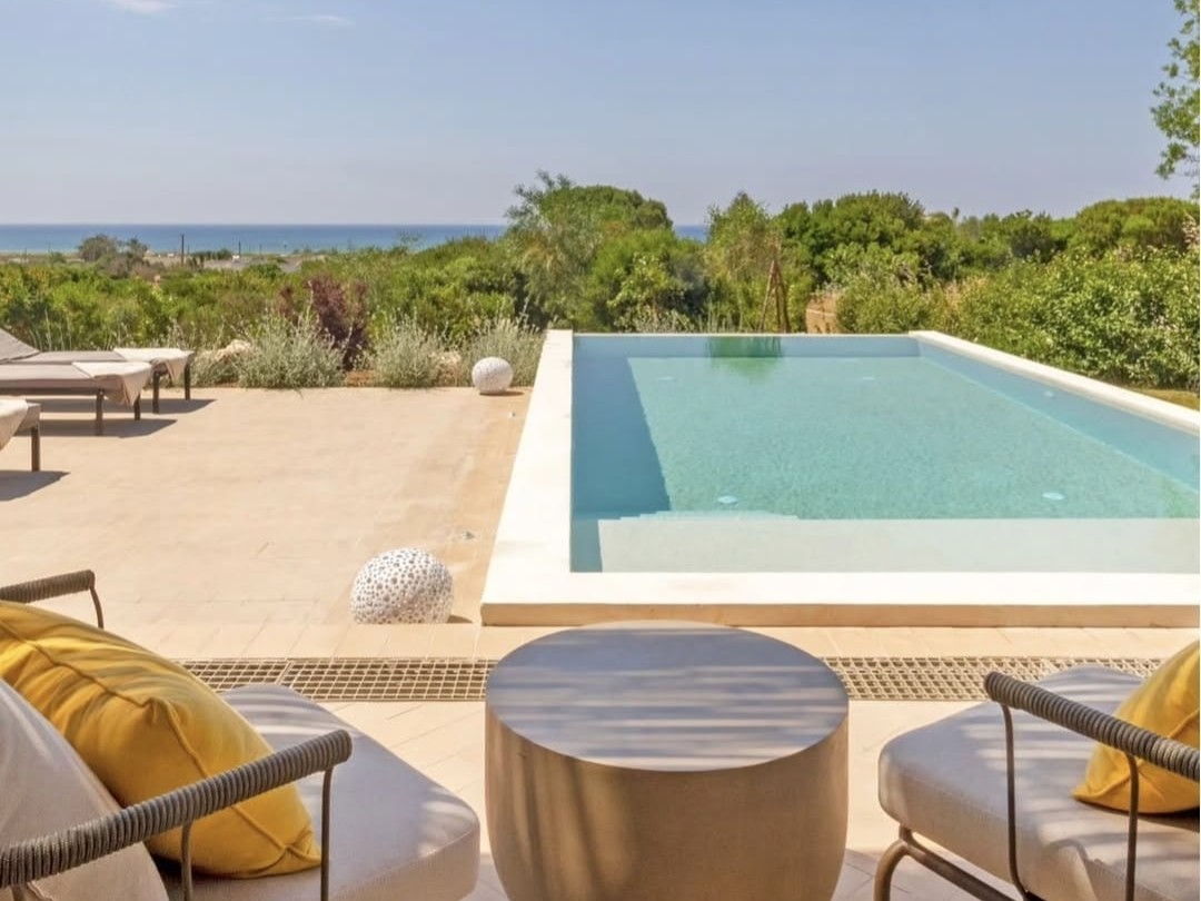Villa Corten with pool and sea view
