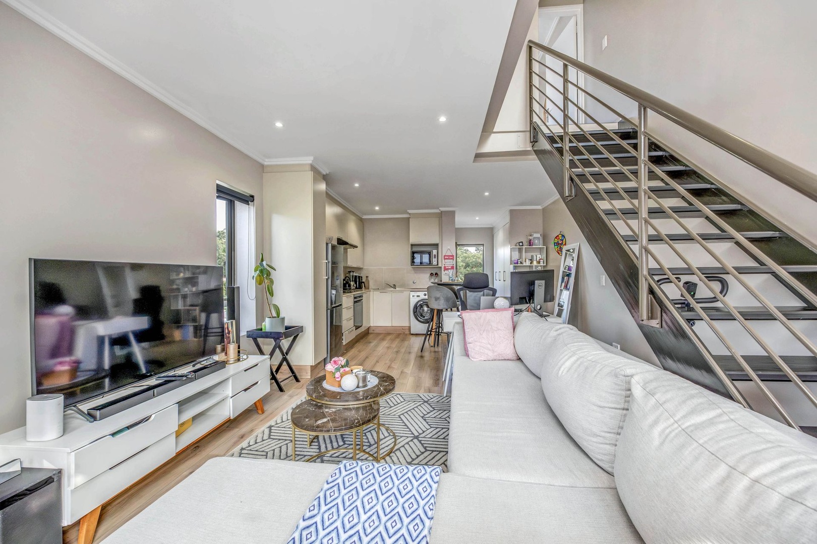 1 Bedroom Loft in the Heart of Fourways