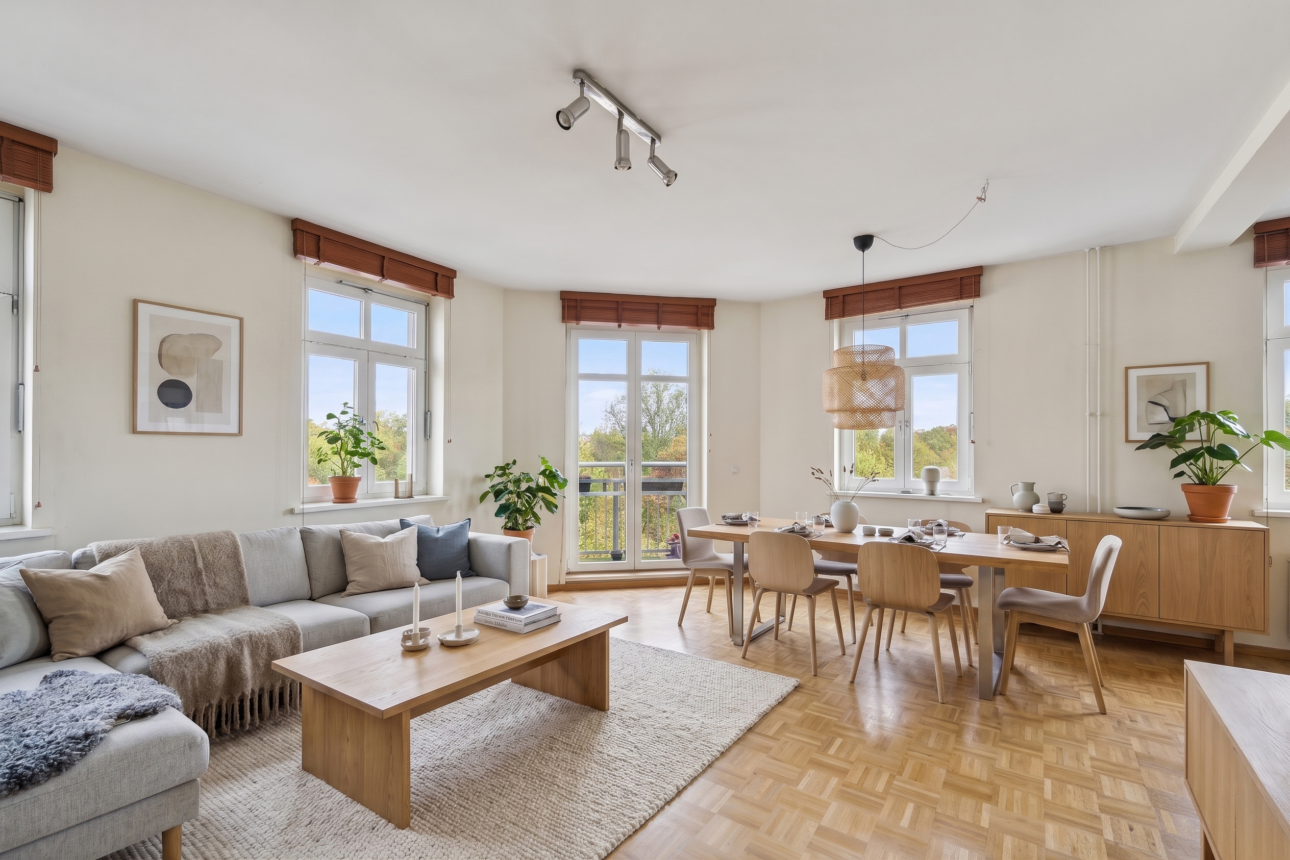 Spacious family apartment by Volkspark Friedrichshain: 4 rooms, balcony & elevator [AI-modified]