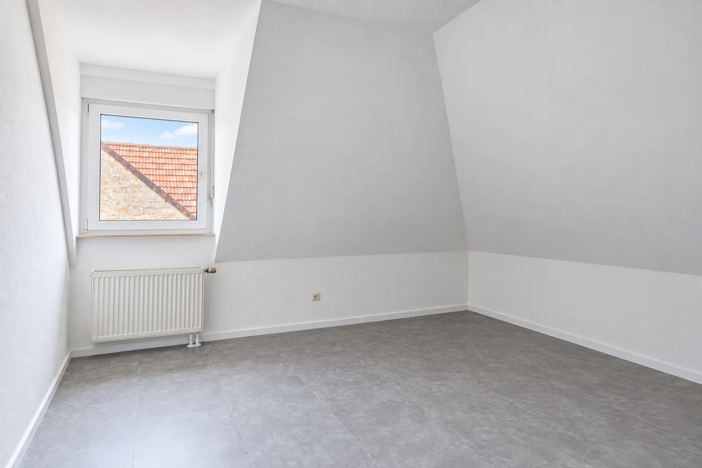 Attraktive 3,5-ZKB-Wohnung mit Westbalkon in Maikammer! - Photo 1