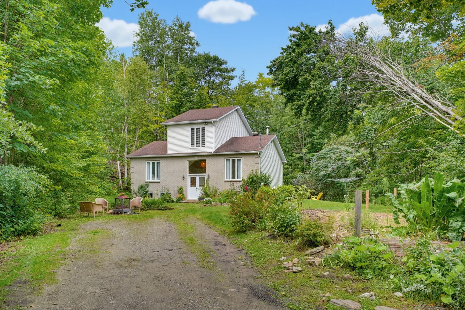 Peaceful Hilltop Home with Trail Access