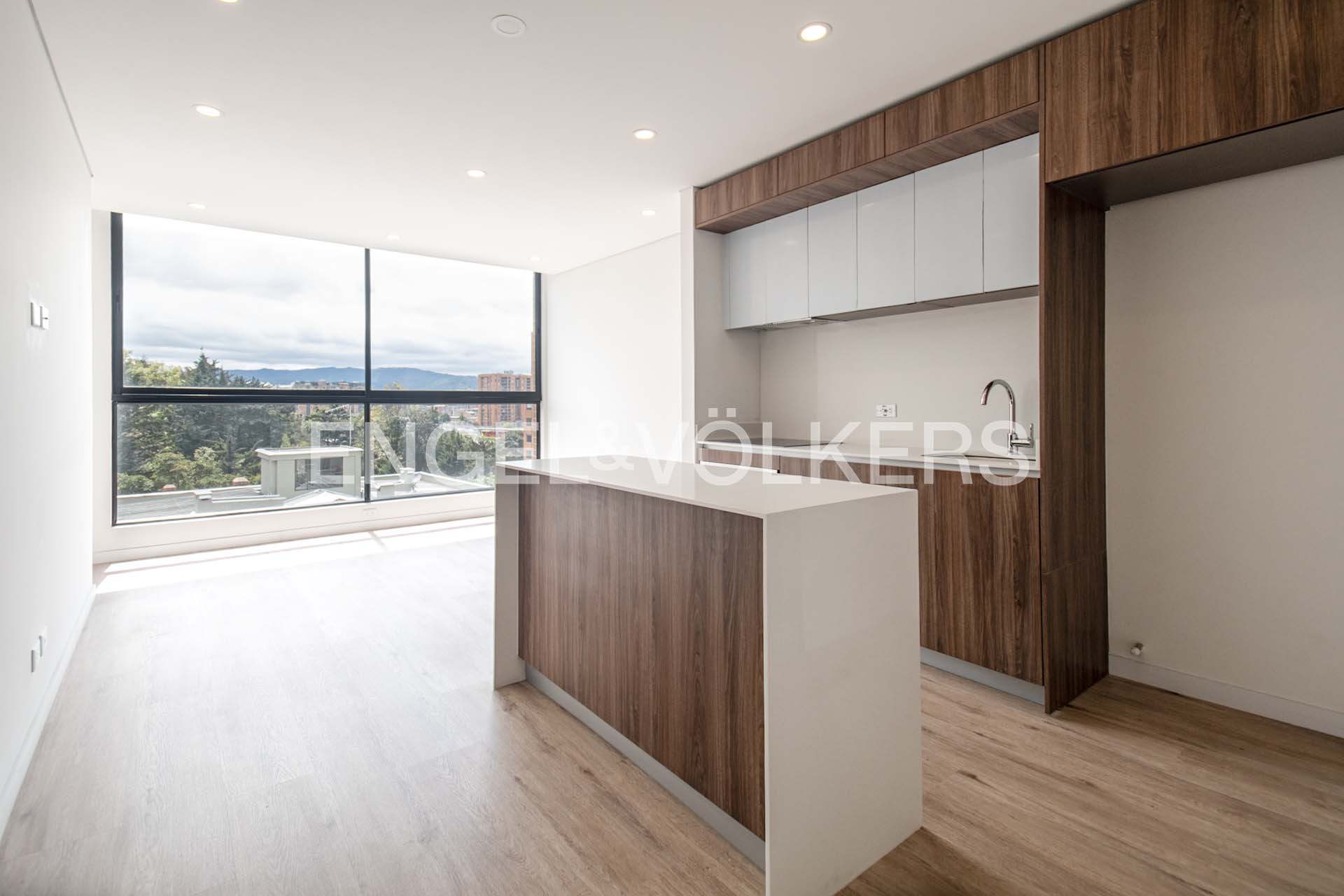Moderno apartamento para estrenar con balcón para venta en Sotileza