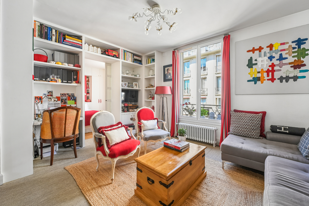 Private Square - Elegant 3-room apartment in perfect condition