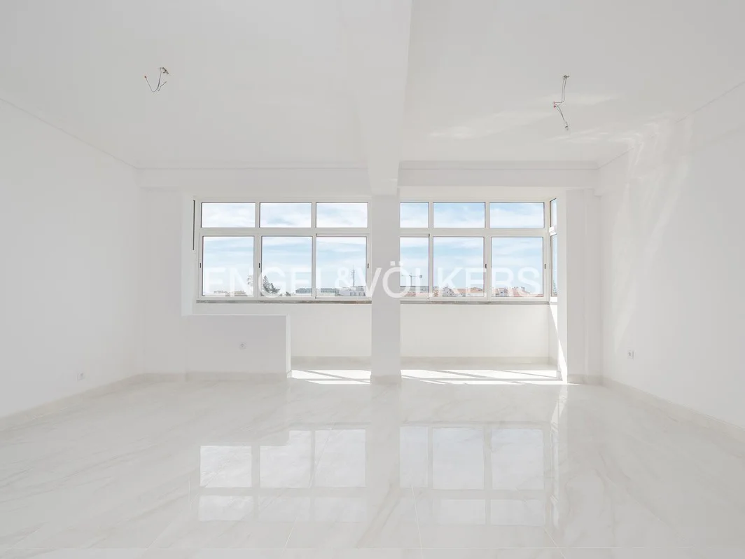 Excelent and bright apartment with mountain and sea view