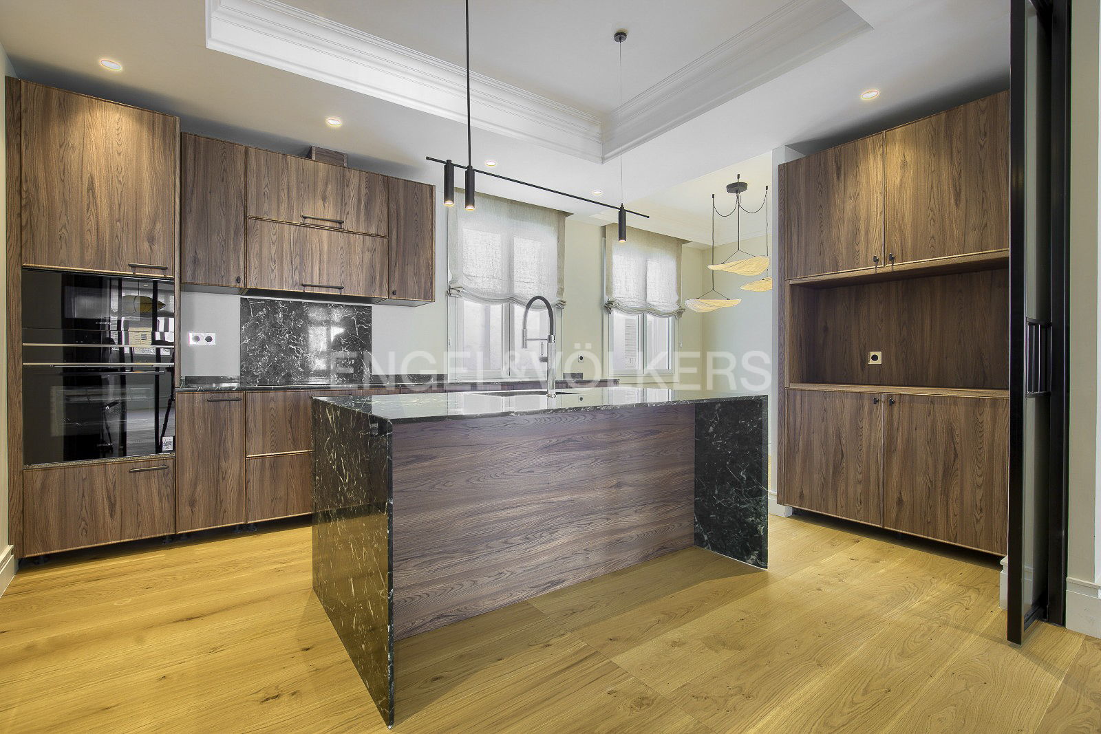 Spectacular luxury property next to Alonso Matinez