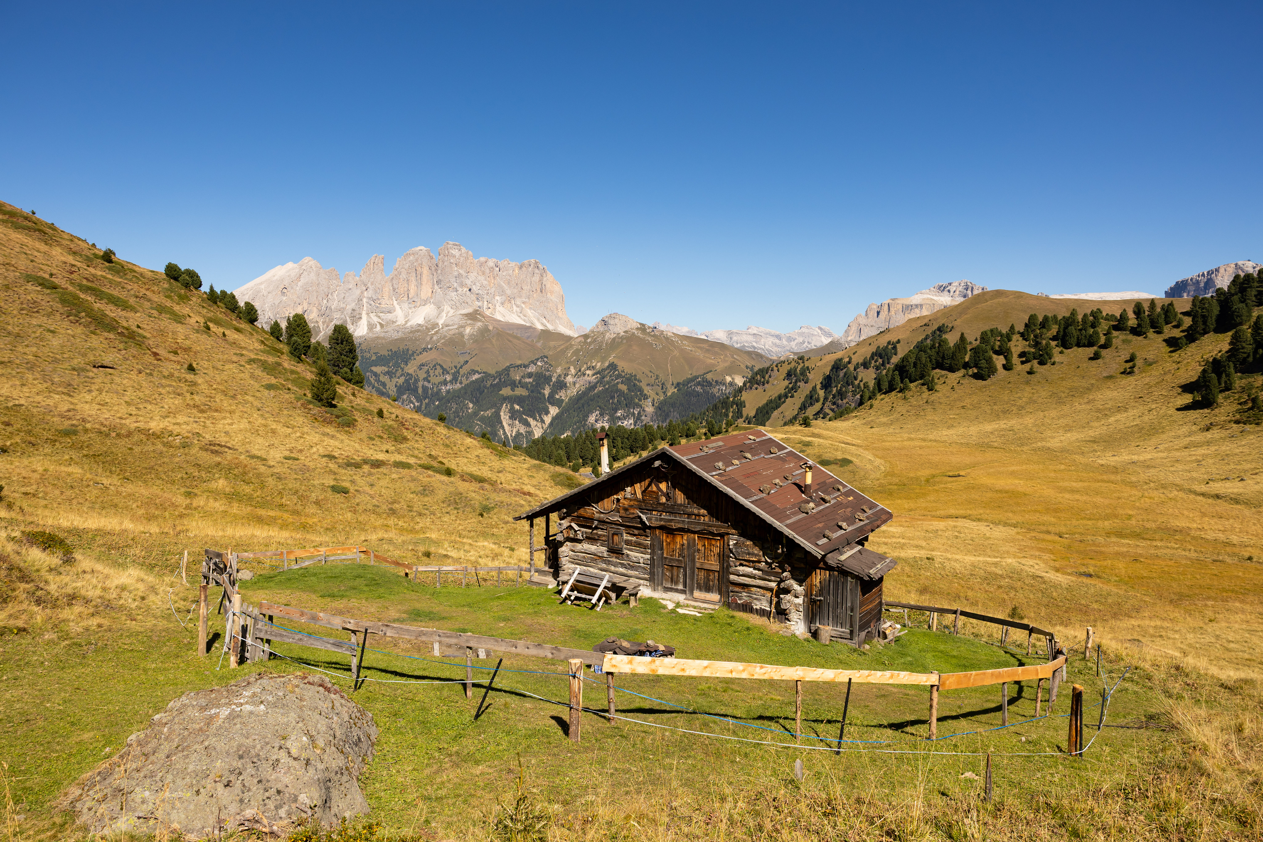 Wunderschöne Berghütte aus dem 18. Jahrhundert mit 360°-Panoramablick auf die Dolomiten