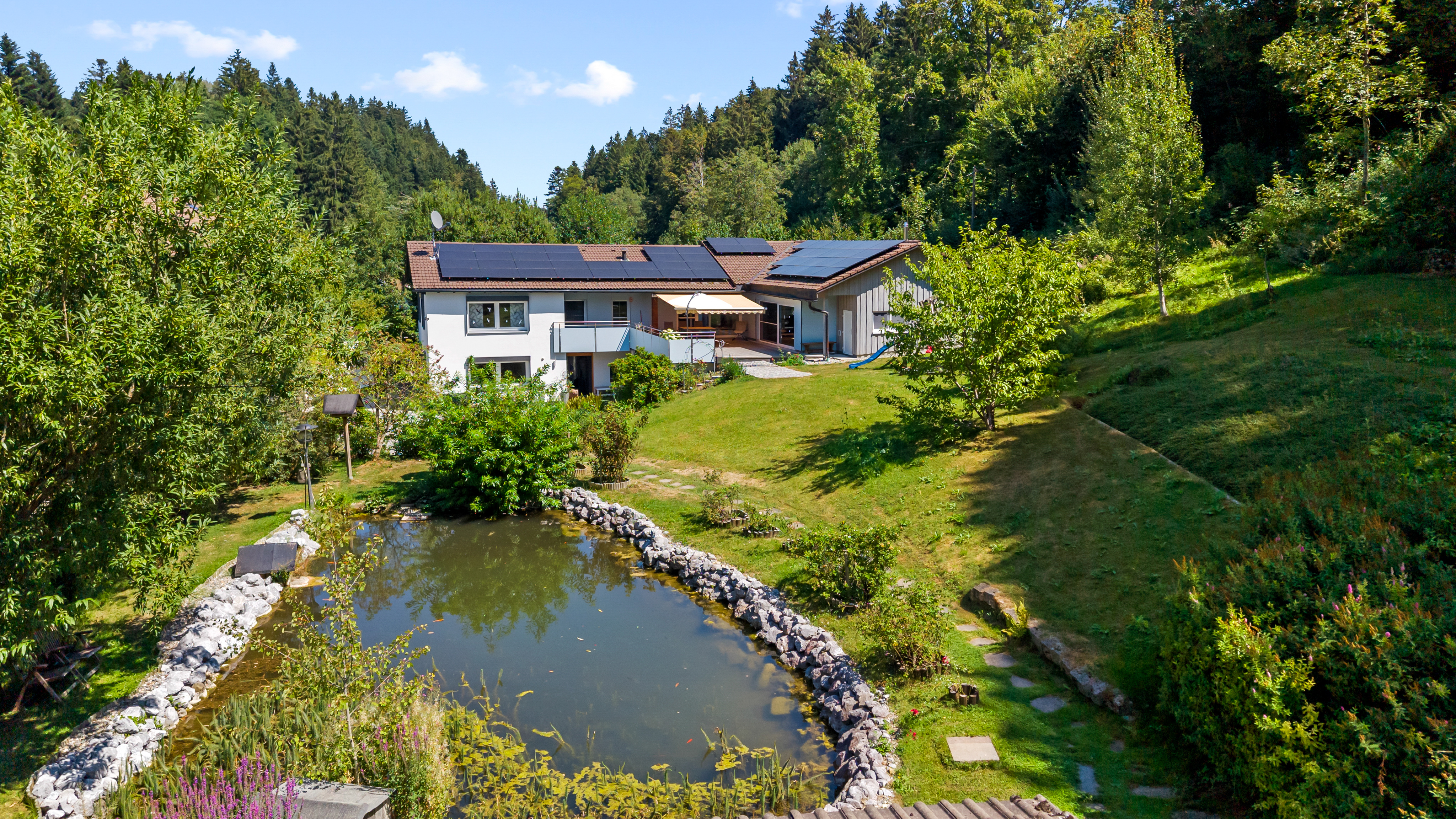 Effizienz und Charme inmitten der Natur und in völliger Ruhe