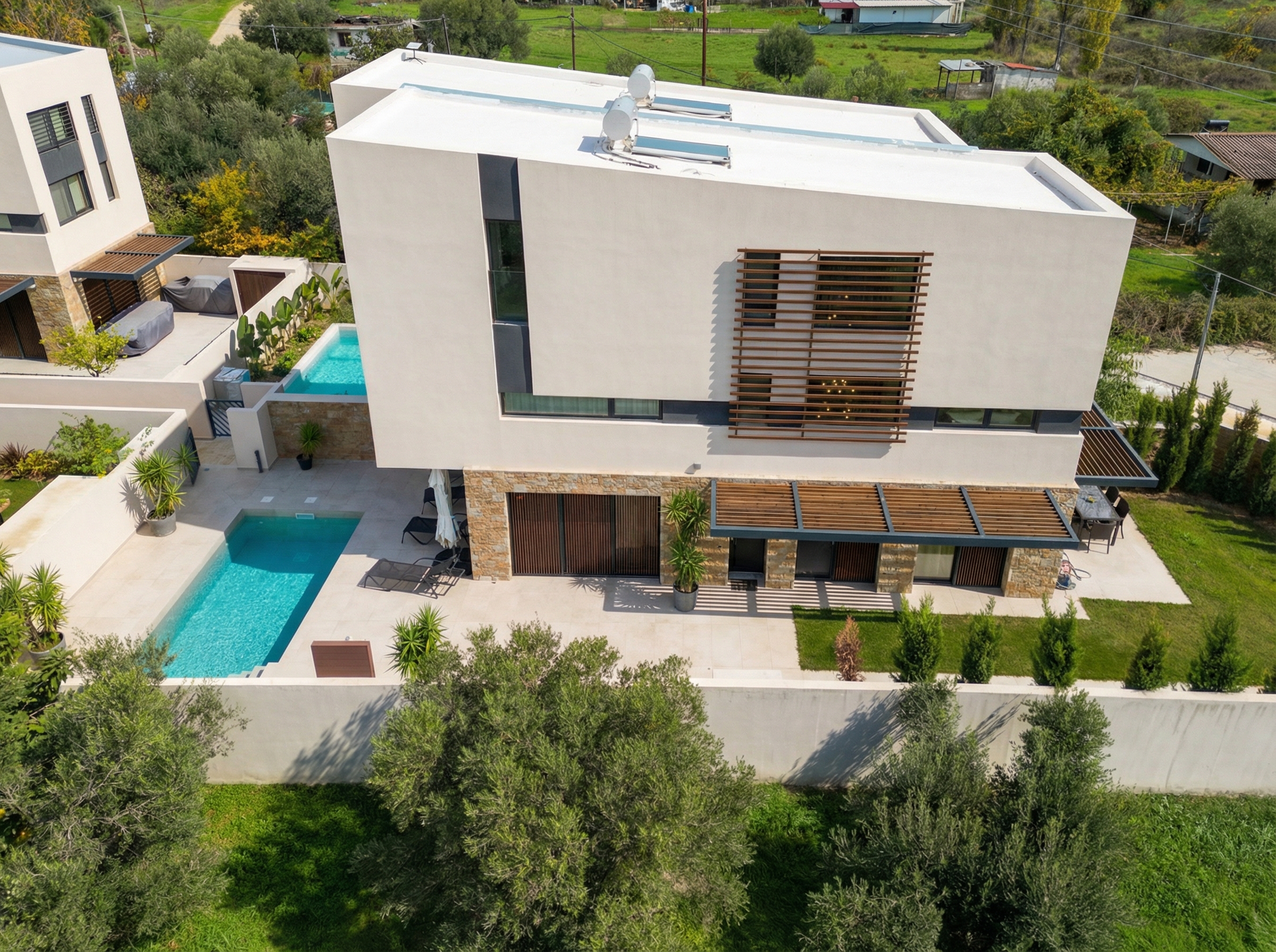 Modern maisonette with pool in Nikiti