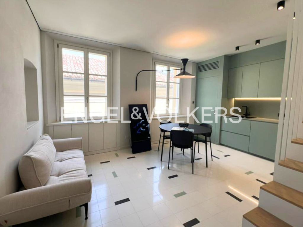 Great two store flat with terrace BSB42