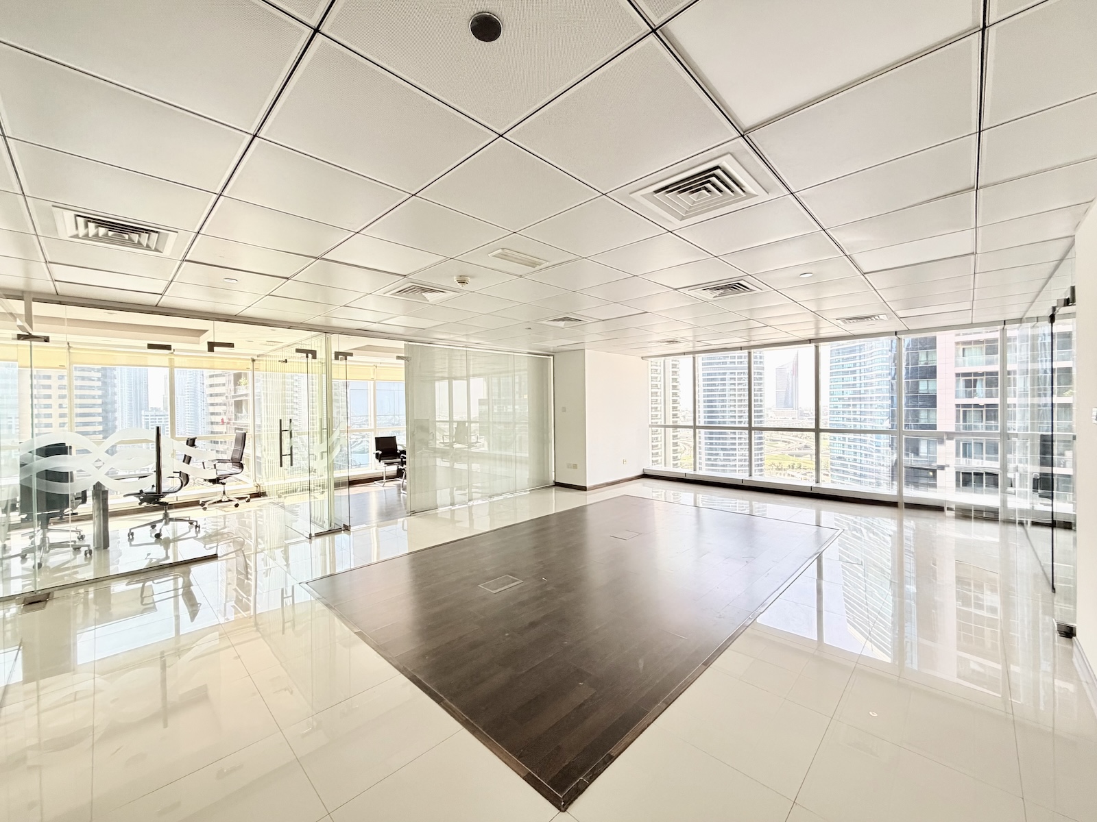 Grade A | SZR & Lake View | Partitioned + Balcony