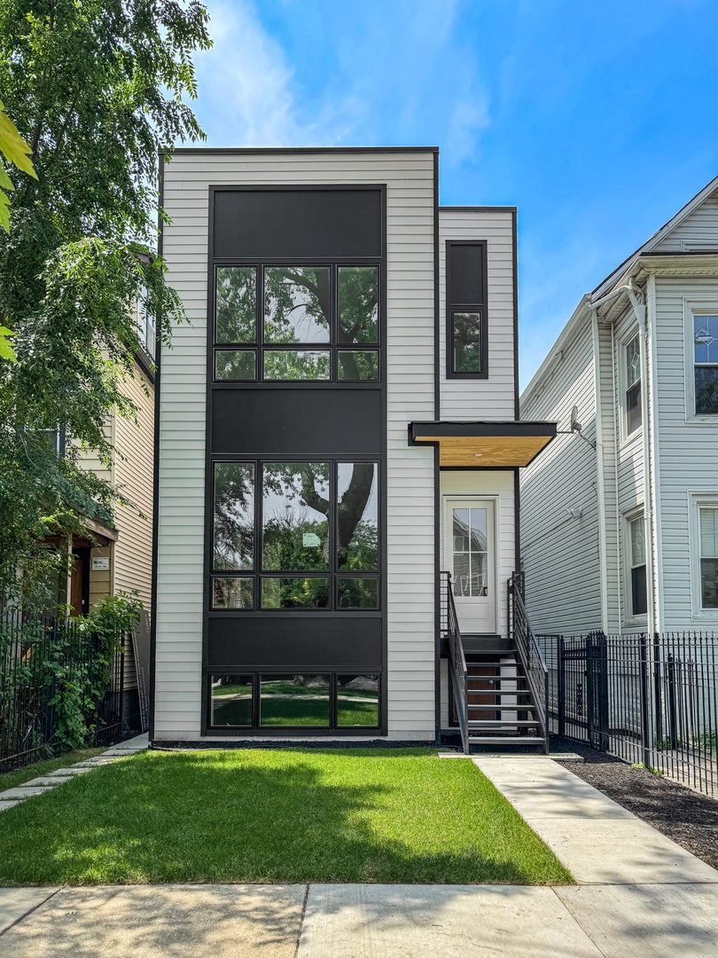 New Construction Home in Logan Square