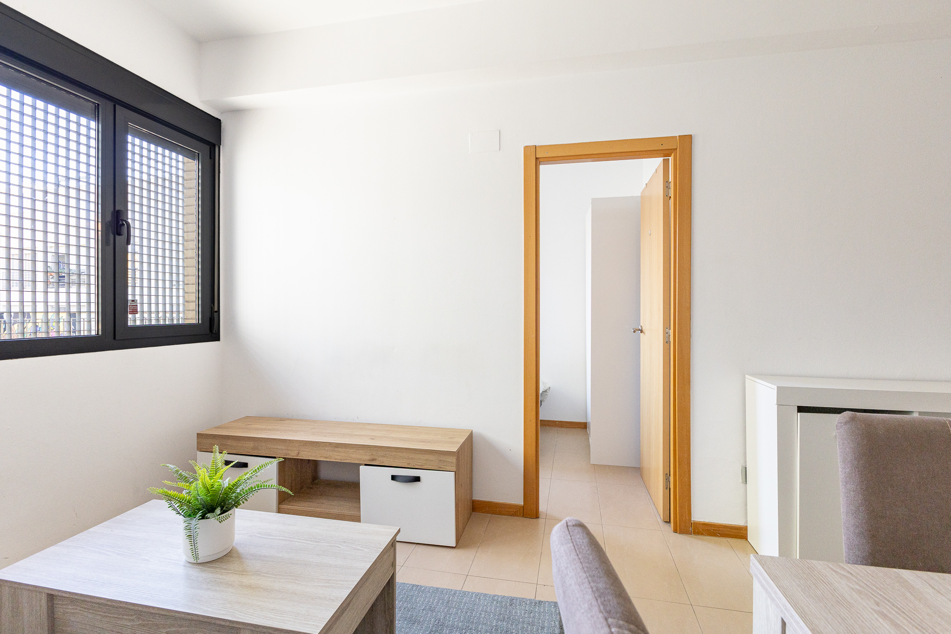 Two-bedroom apartment with garage in Guindalera