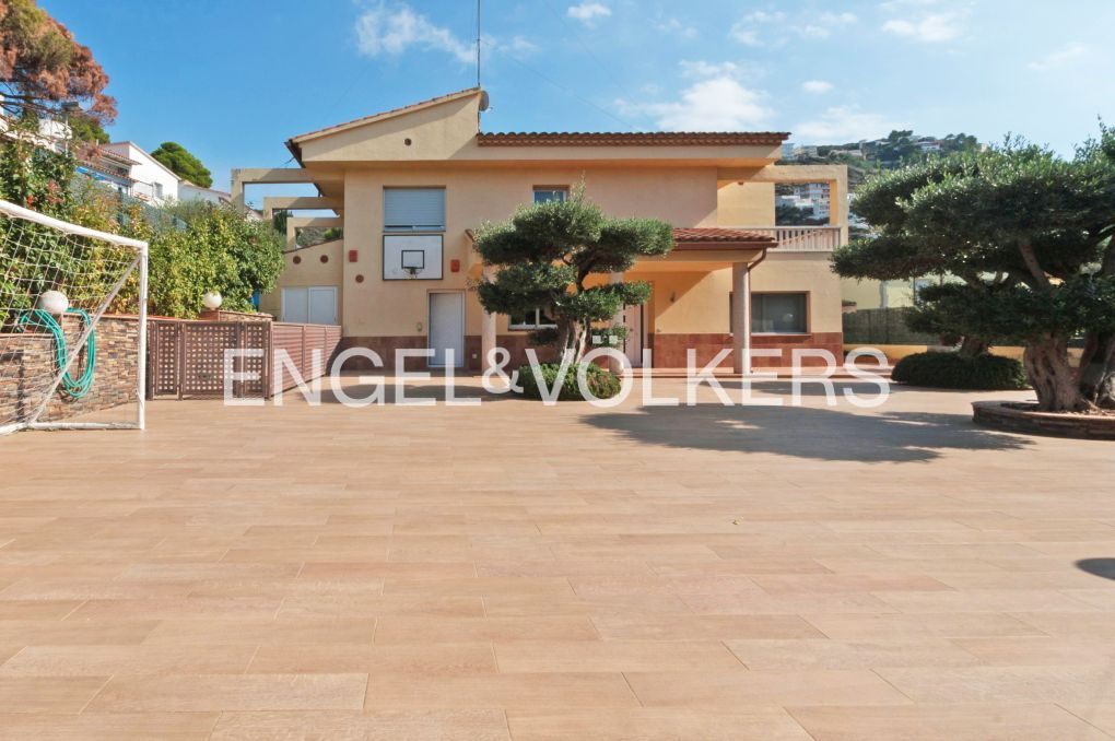 ¡Casa de alto standing en Roses!