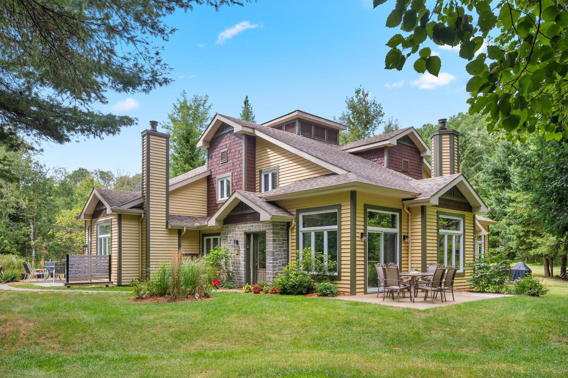 Summer rental - Condo on the golf, near Tremblant Resort