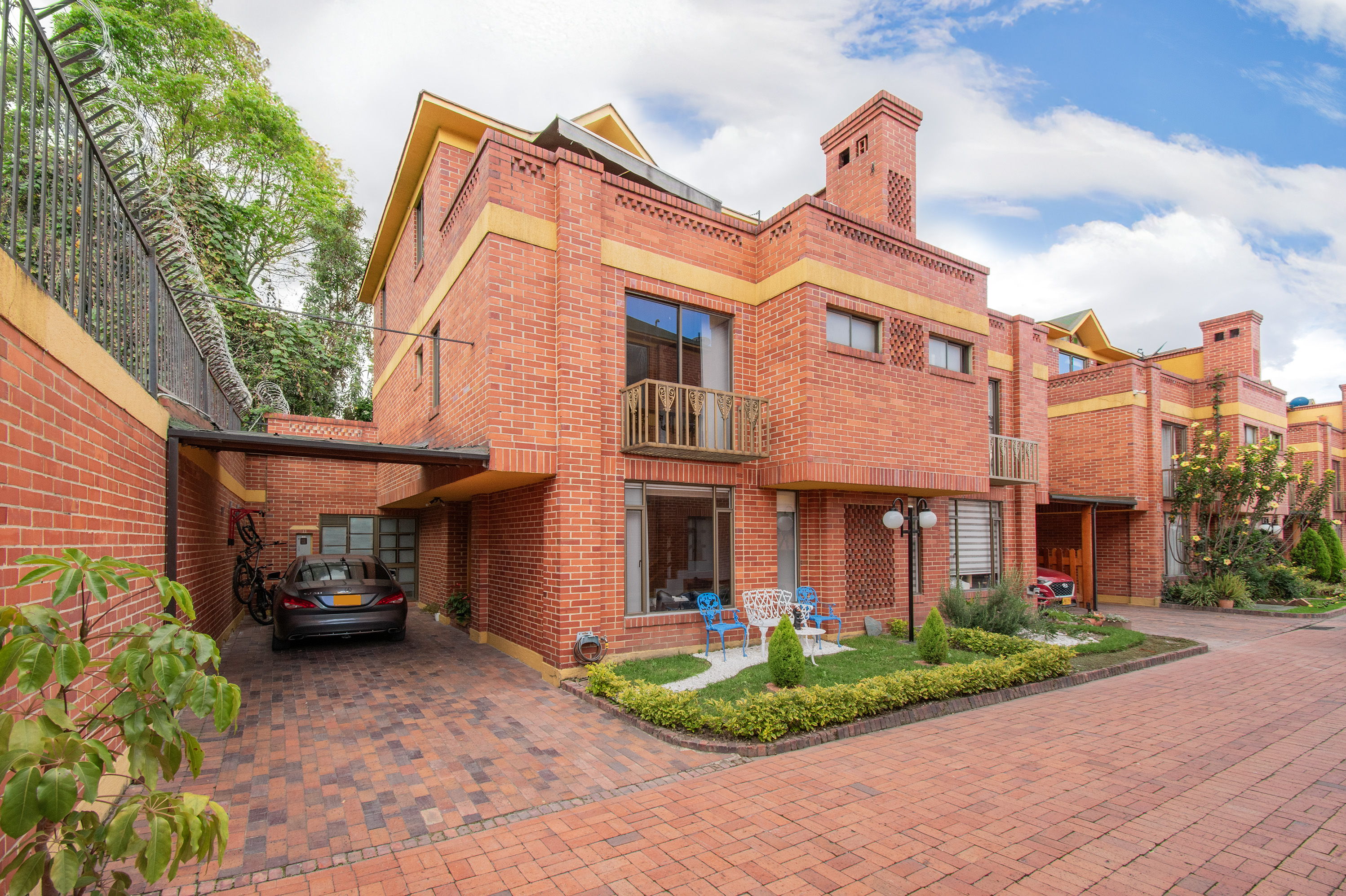 Casa con terrazas para venta en Chía