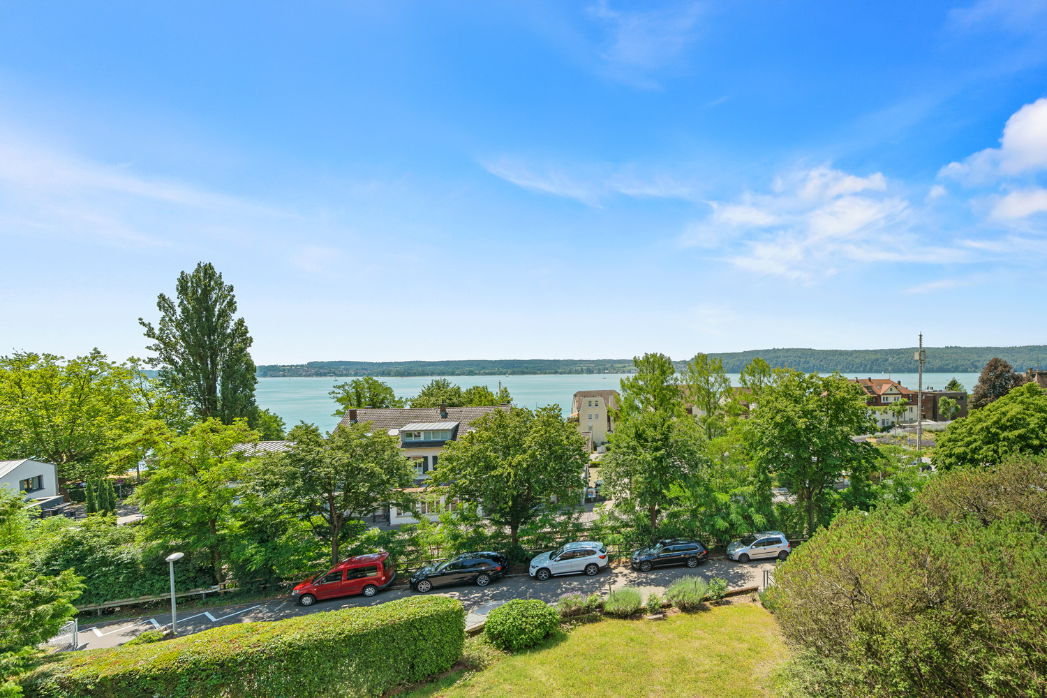 Mit Blick auf den See in die Zukunft – Wohnung mit Entwicklungspotenzial