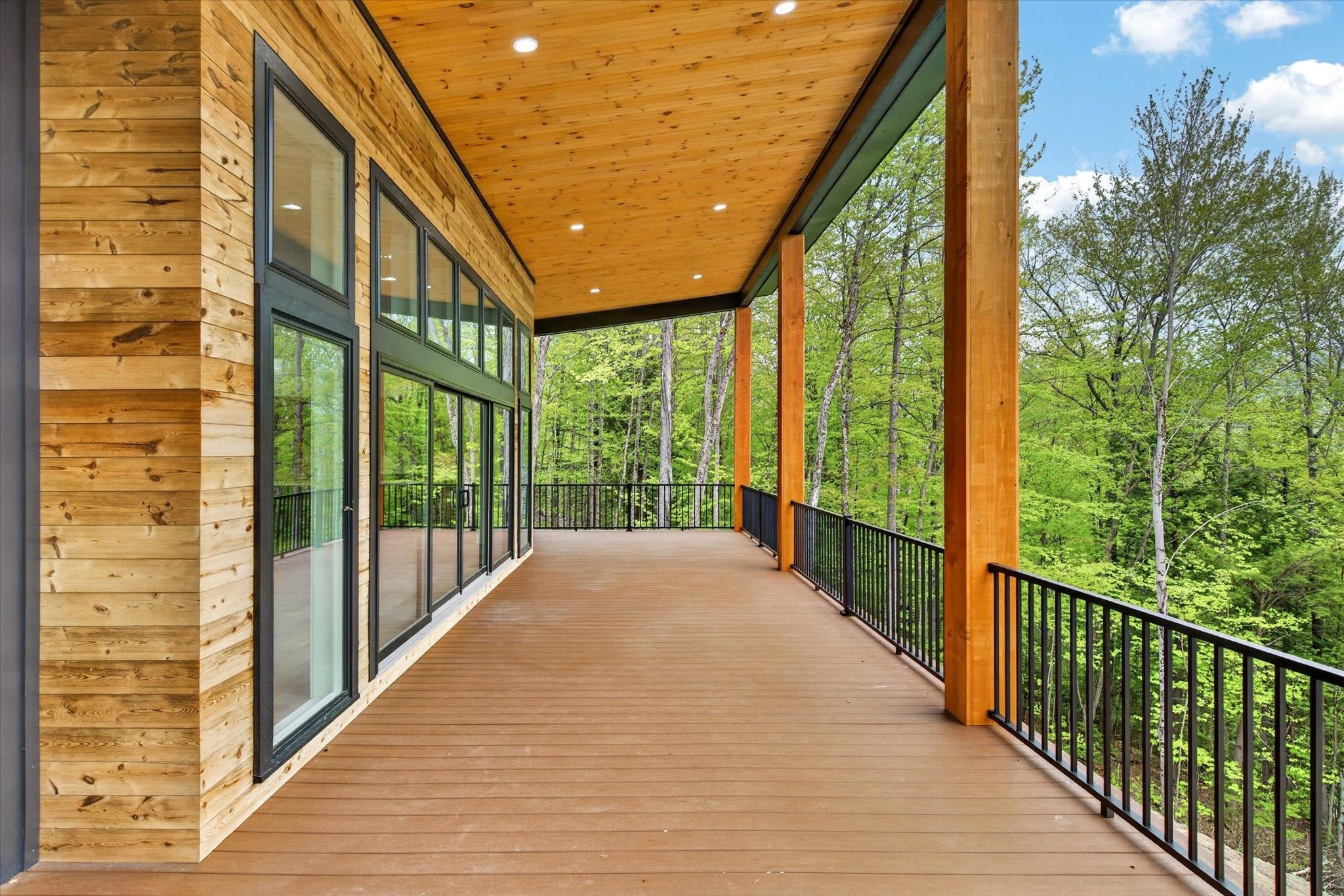 Luxury New Build in Perfect Location with Lake Access