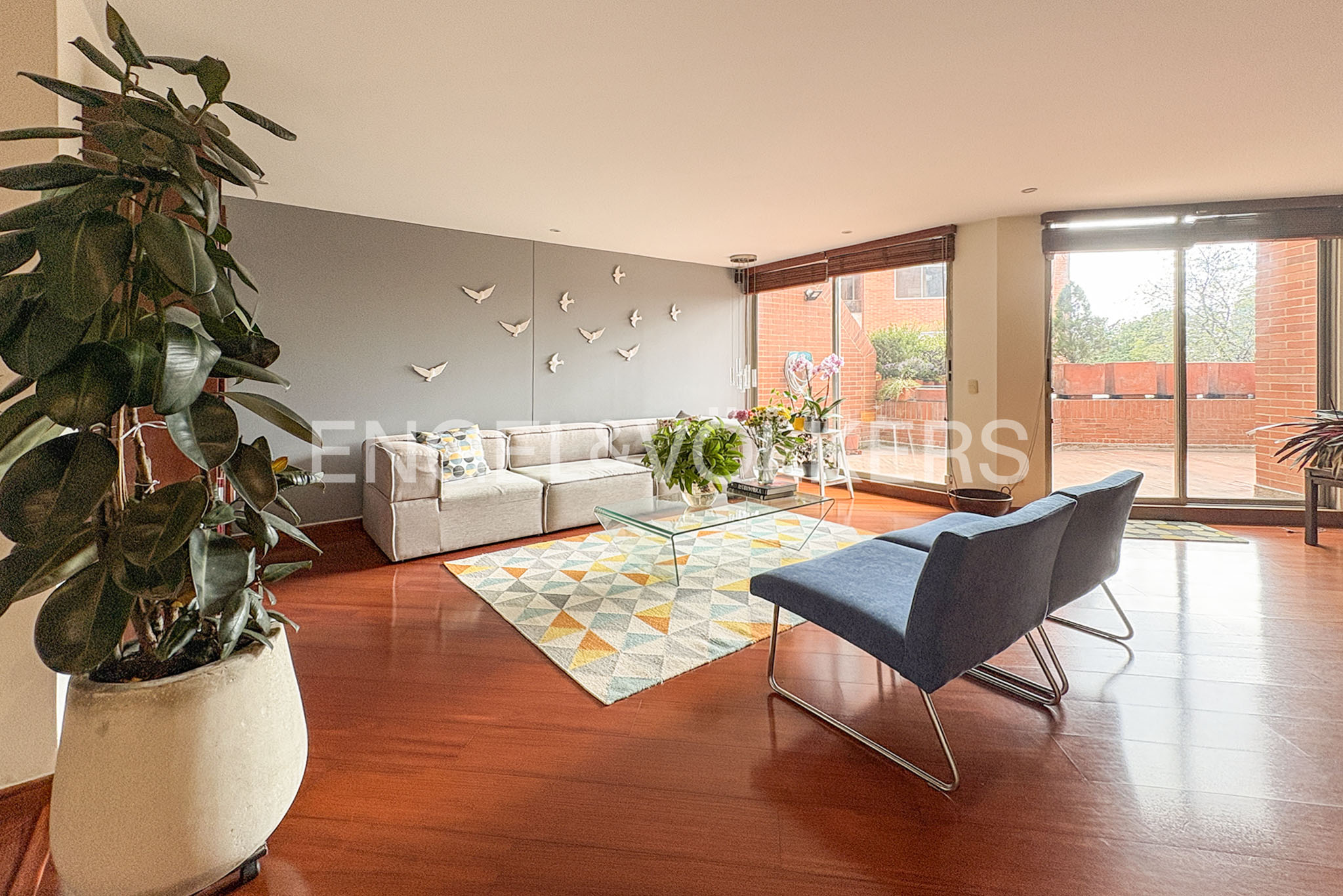Apartamento con terraza y clubhouse para venta en Santa Bárbara Alta
