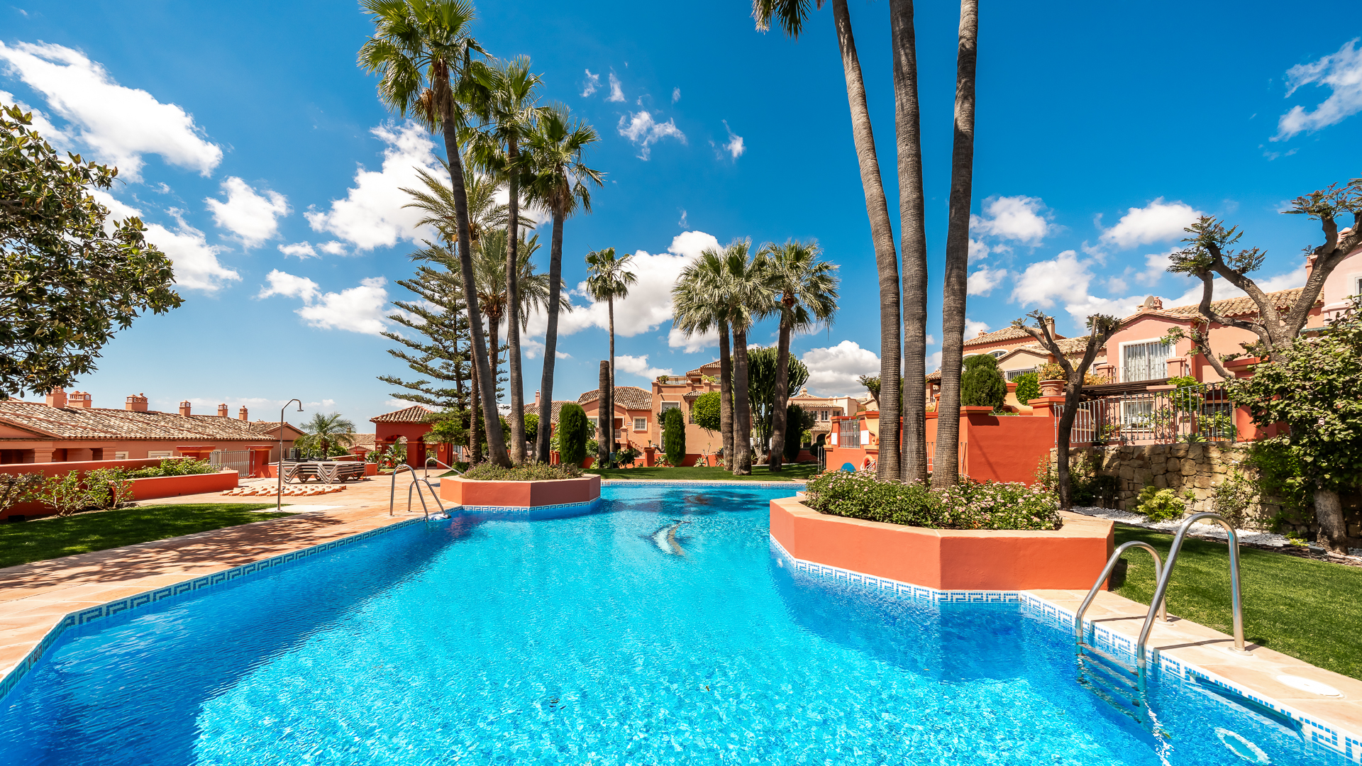 Apartamento mediterráneo refinado en Benahavís