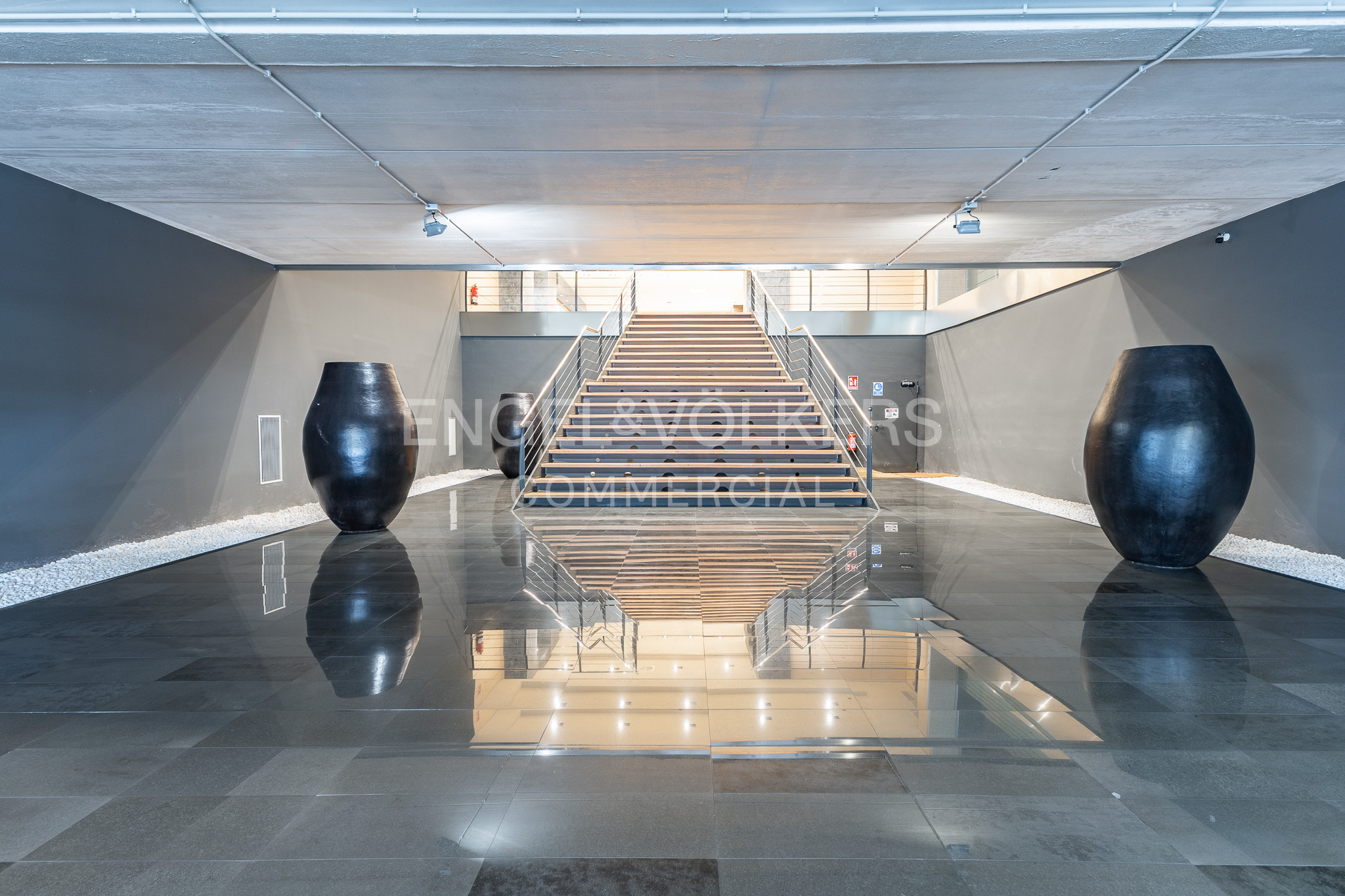 Oficinas en alquiler en nave industrial corporativa