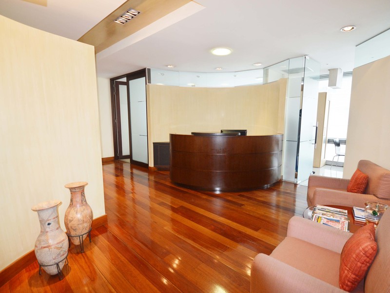 Excelentes oficinas en El Retiro