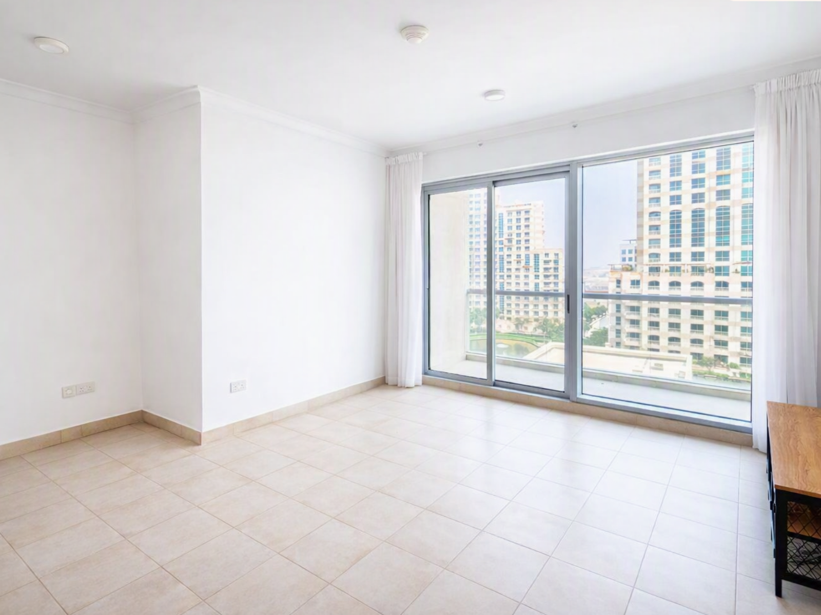 Unfurnished | Chiller Free | Mid Floor