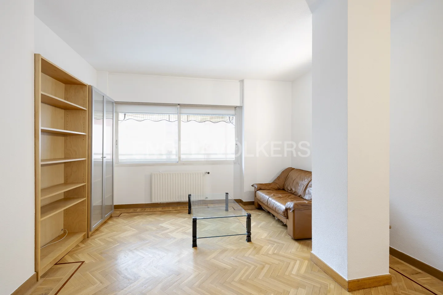 Flat with parking and storage in Téllez