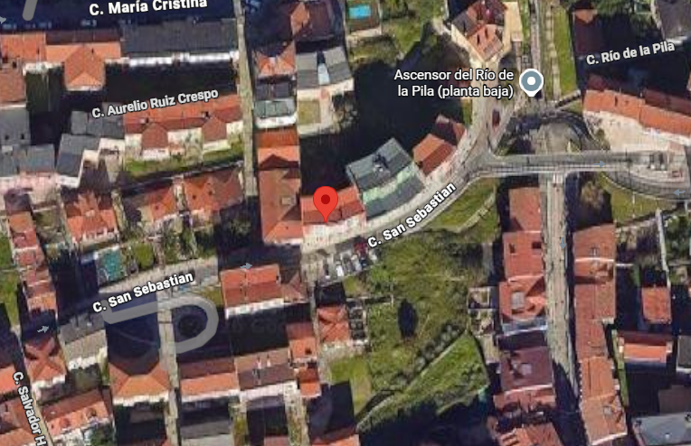 Unique opportunity in central Santander: apartment with bay views, ready for a bespoke renovation