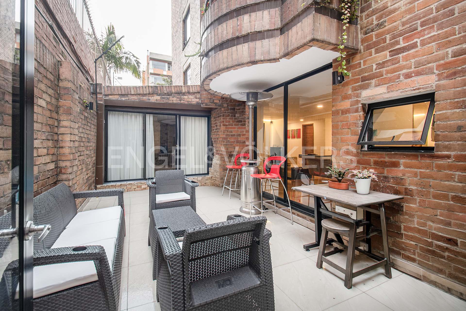 Apartamento con terraza para venta en Chicó Navarra