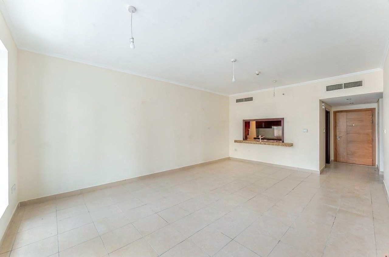 Business Bay View | Unfurnished | Spacious | Vacant