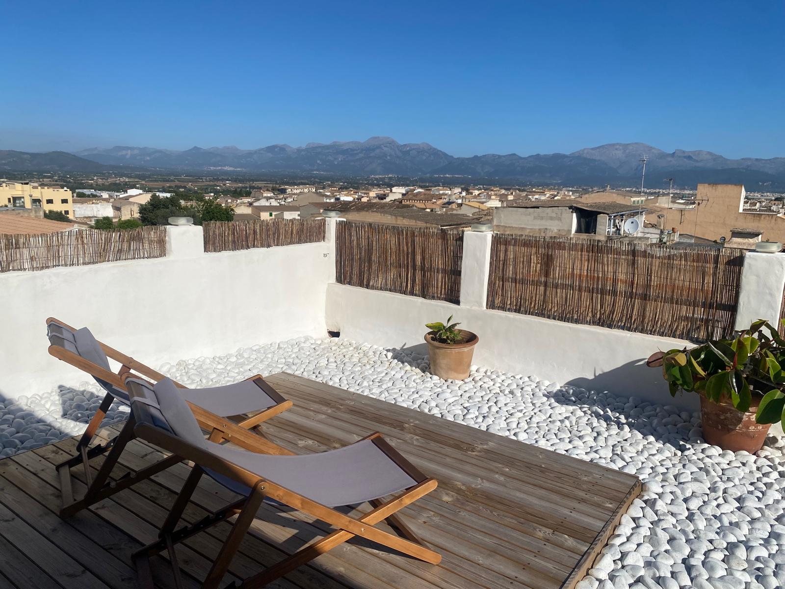 Studio with two private terraces in central Muro