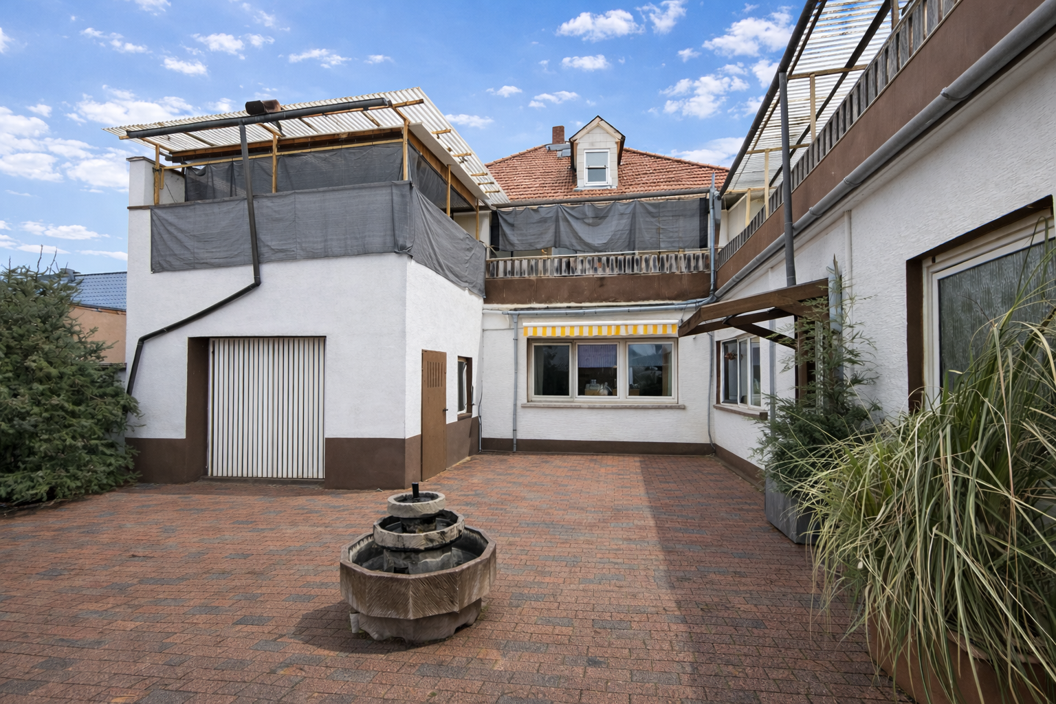 Zentrale Lage, großes Potenzial – Stadthaus  mit vielseitigen Nutzungsmöglichkeiten in Bürstadt