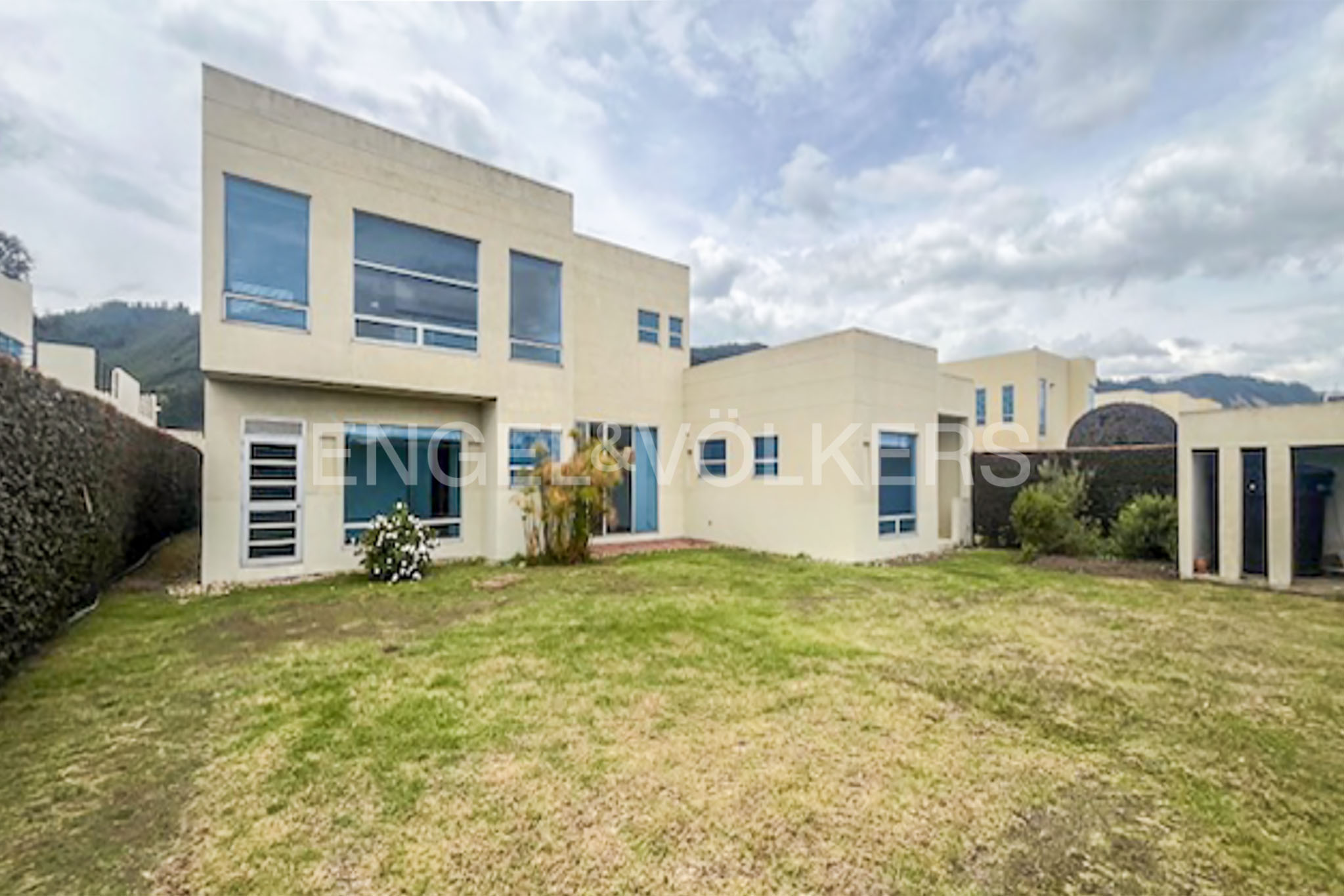 Moderna casa para arriendo en Cajicá