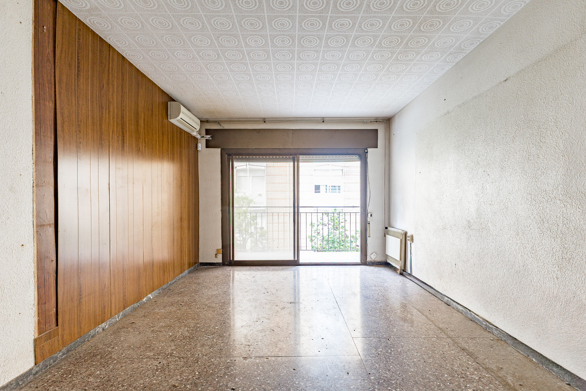 Spacious flat in central Badalona