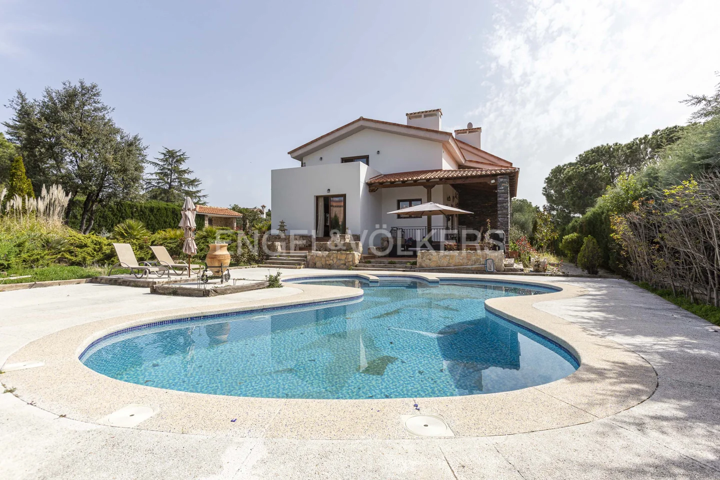 Villa with pool in Valdemorillo