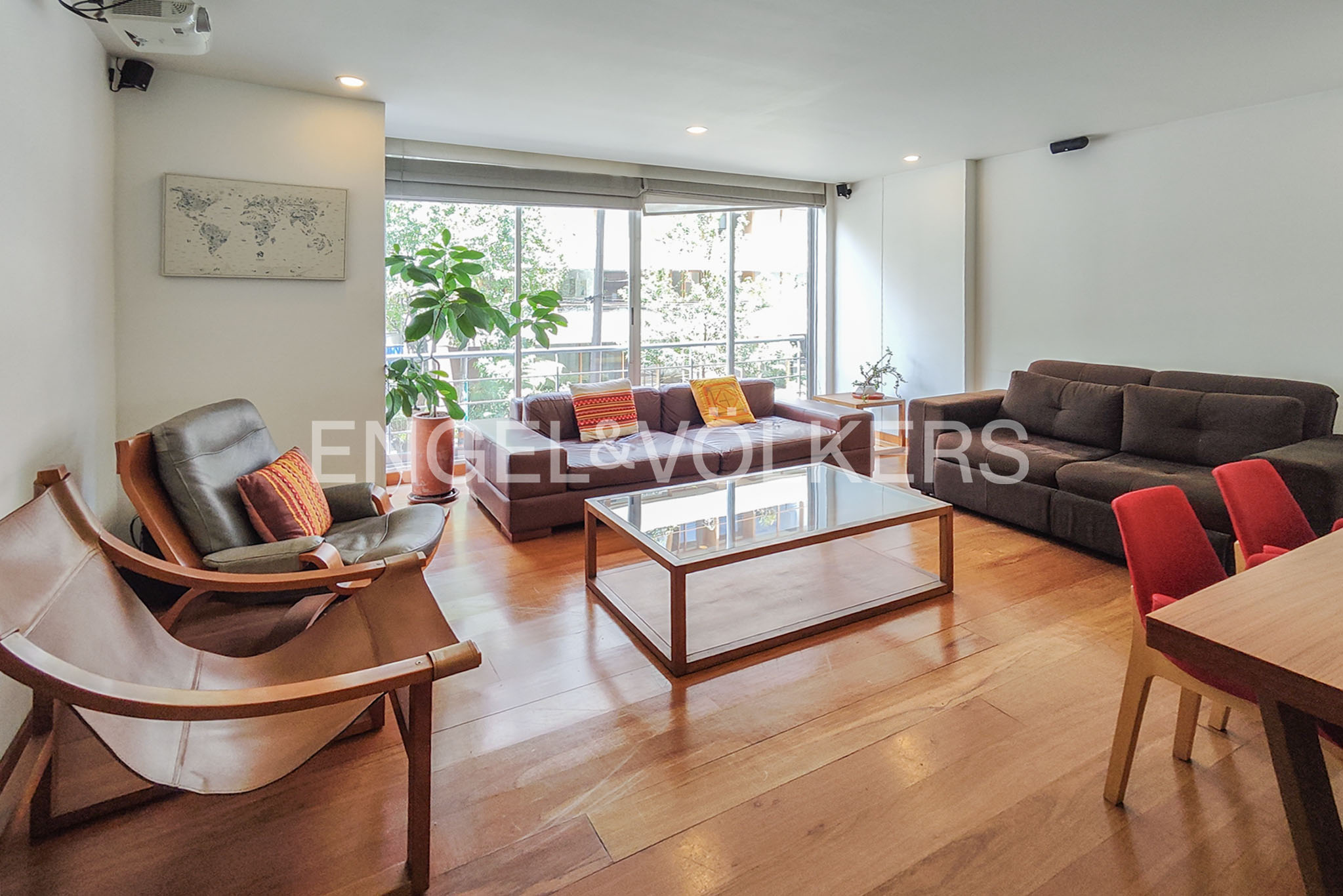 Apartamento amoblado para arriendo en el Virrey