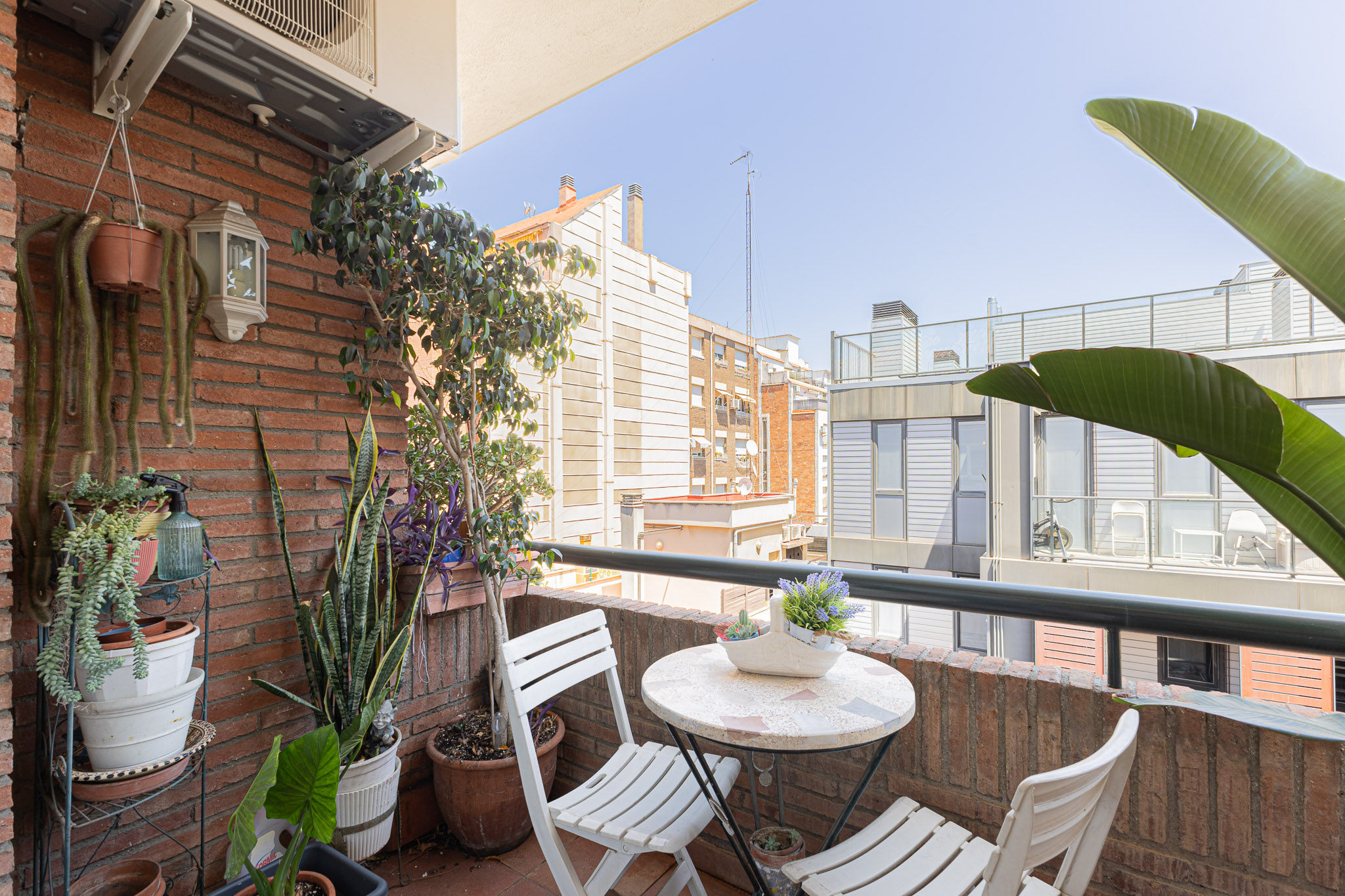 Exclusive furnished home, move-in ready, next to Montjuïc