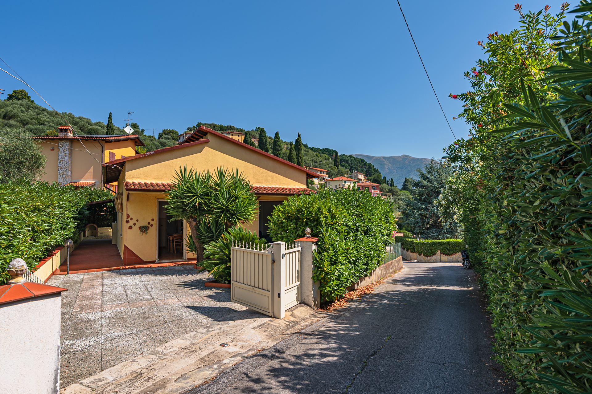 Freistehendes Einfamilienhaus mit Garten im Herzen des Dorfes Bargecchia