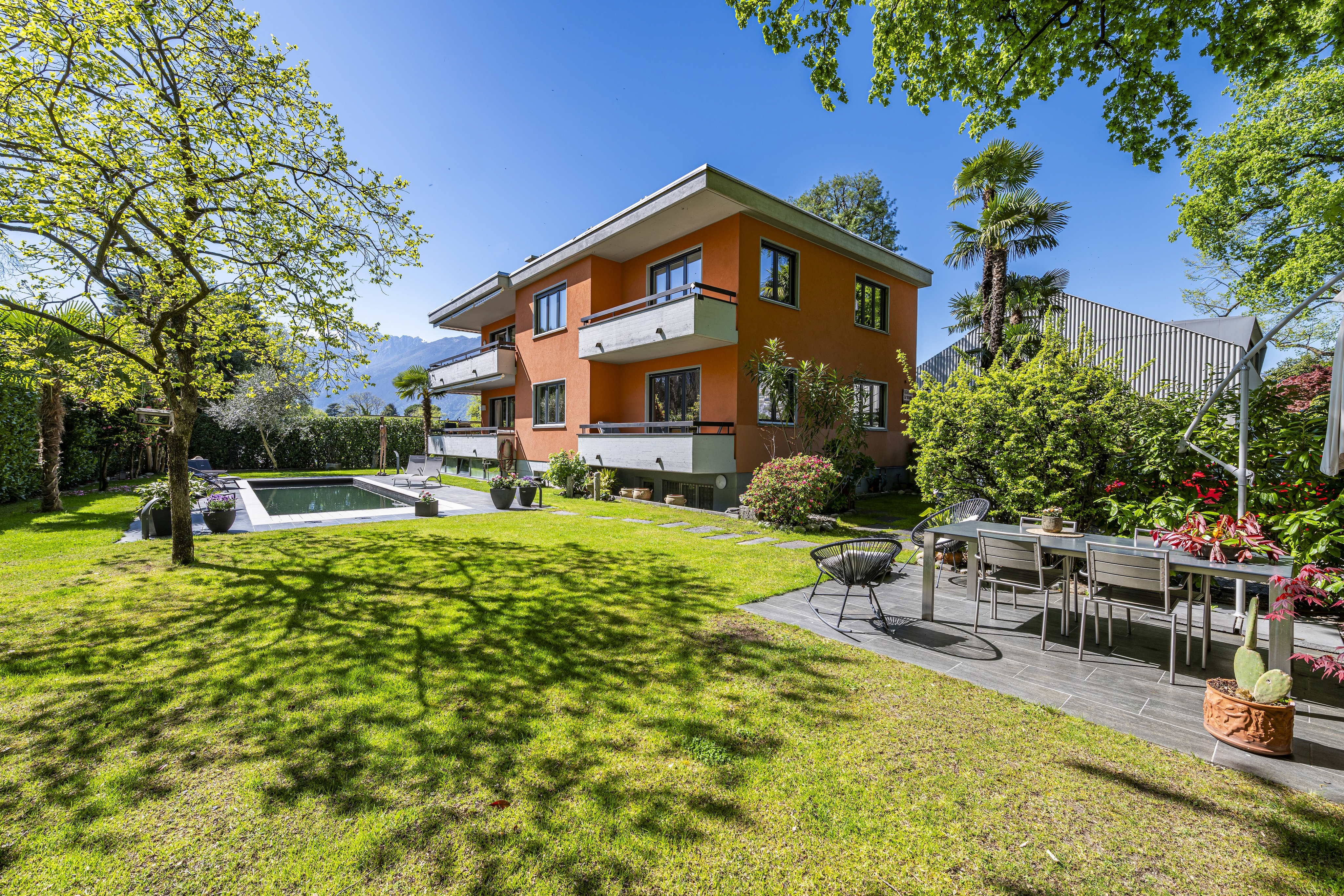 Attic apartment with outdoor pool (62a)